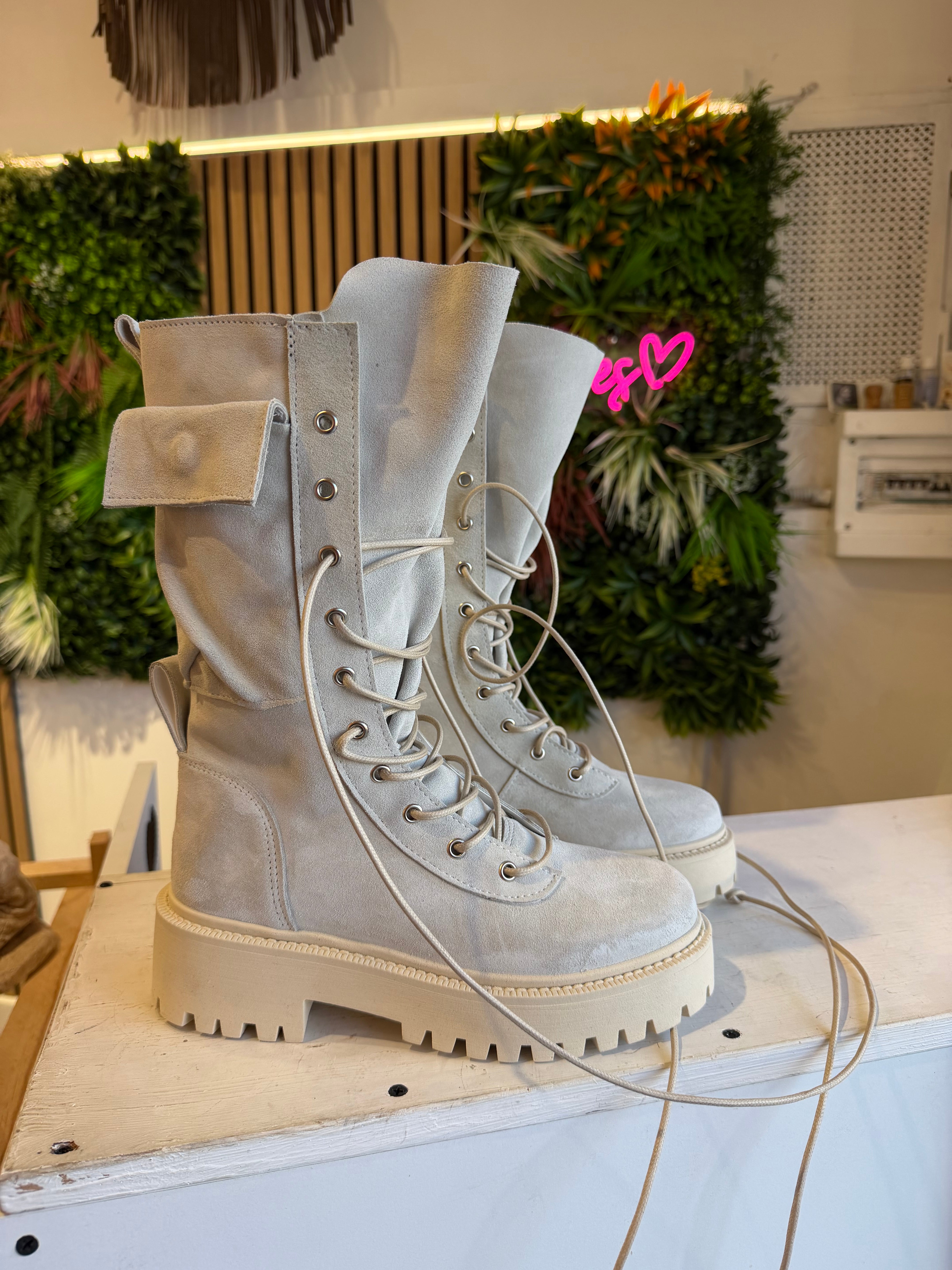 Anfibio ginny camoscio crema