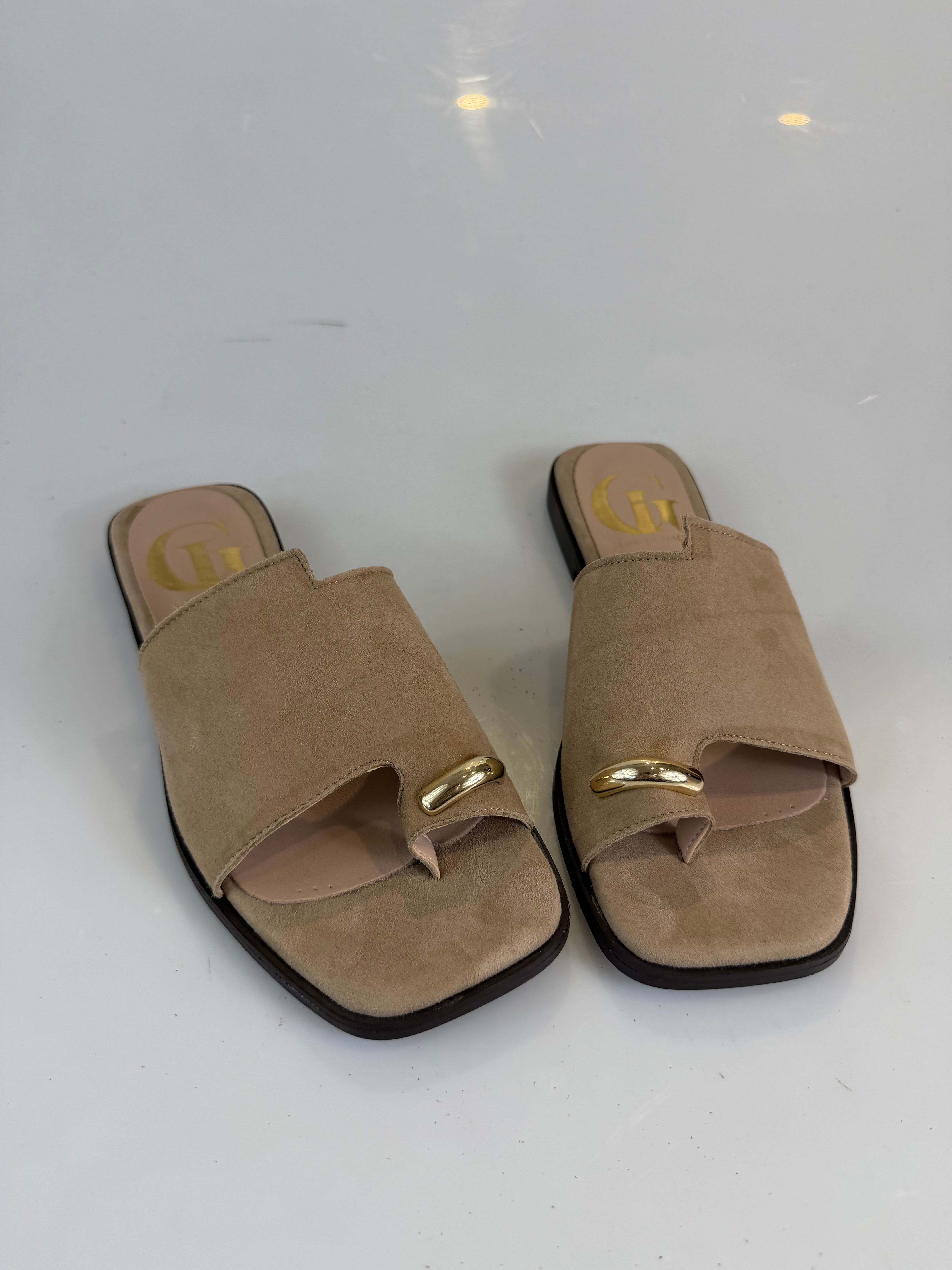 Ciabatta anello camoscio beige 205