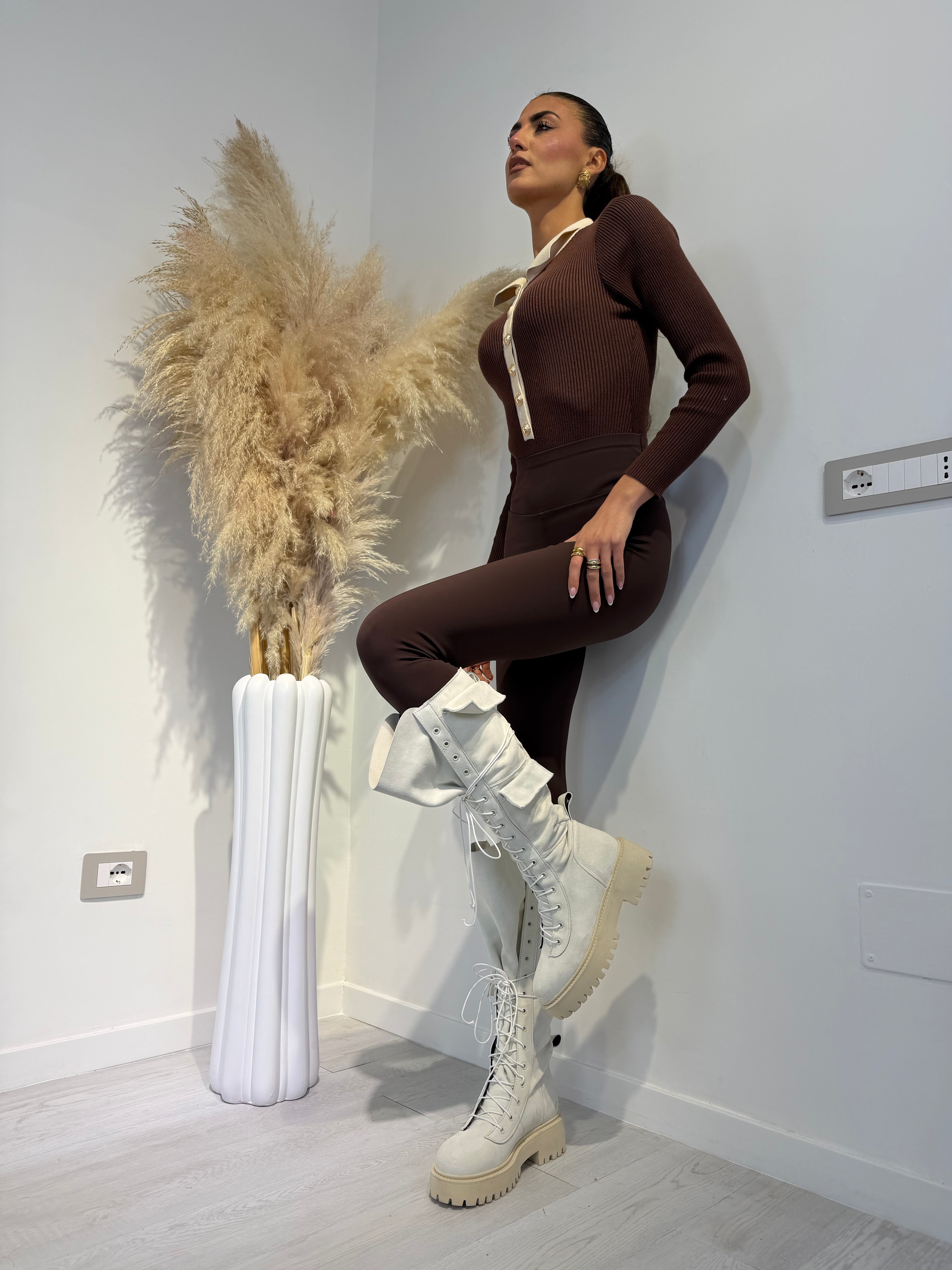 Anfibio ginny al ginocchio cam crema