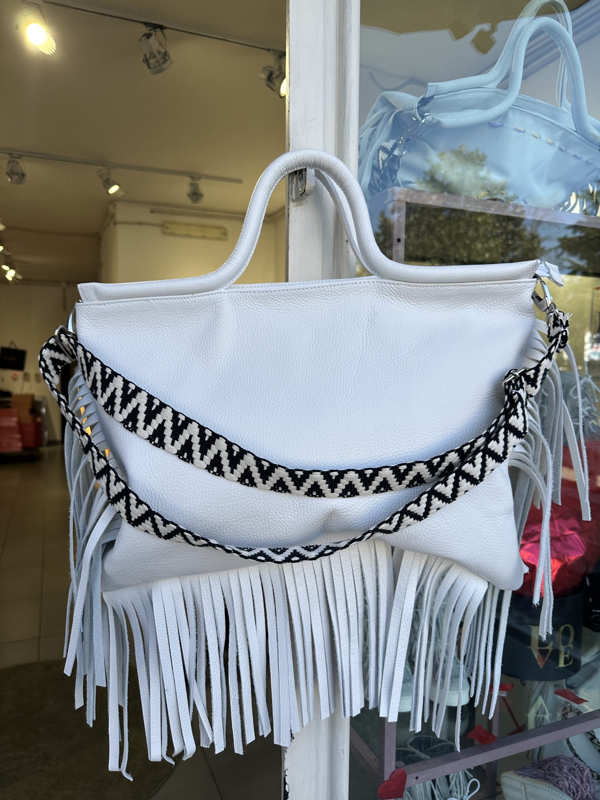 White leather jumbo bag
