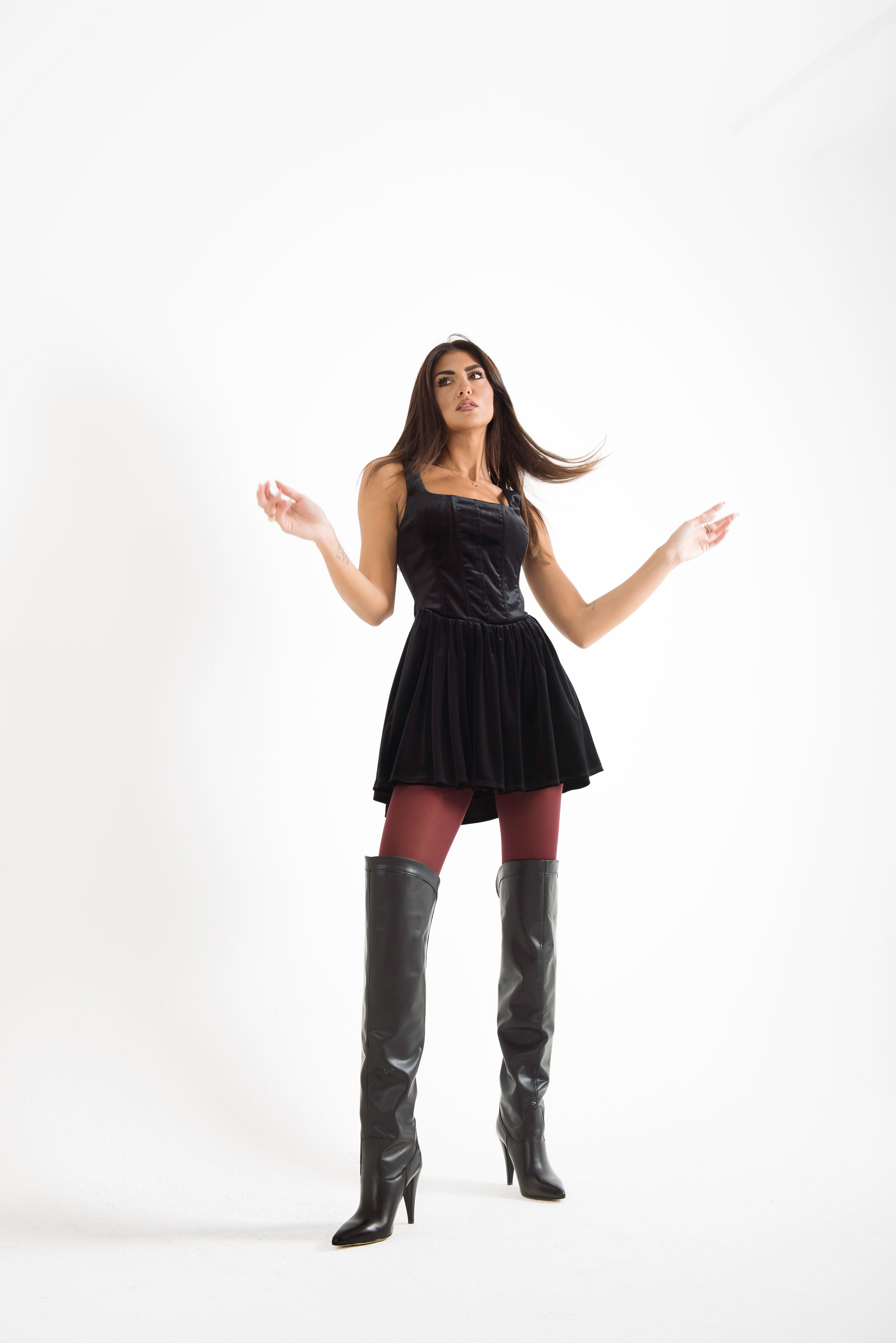 Fury 1590 black leather