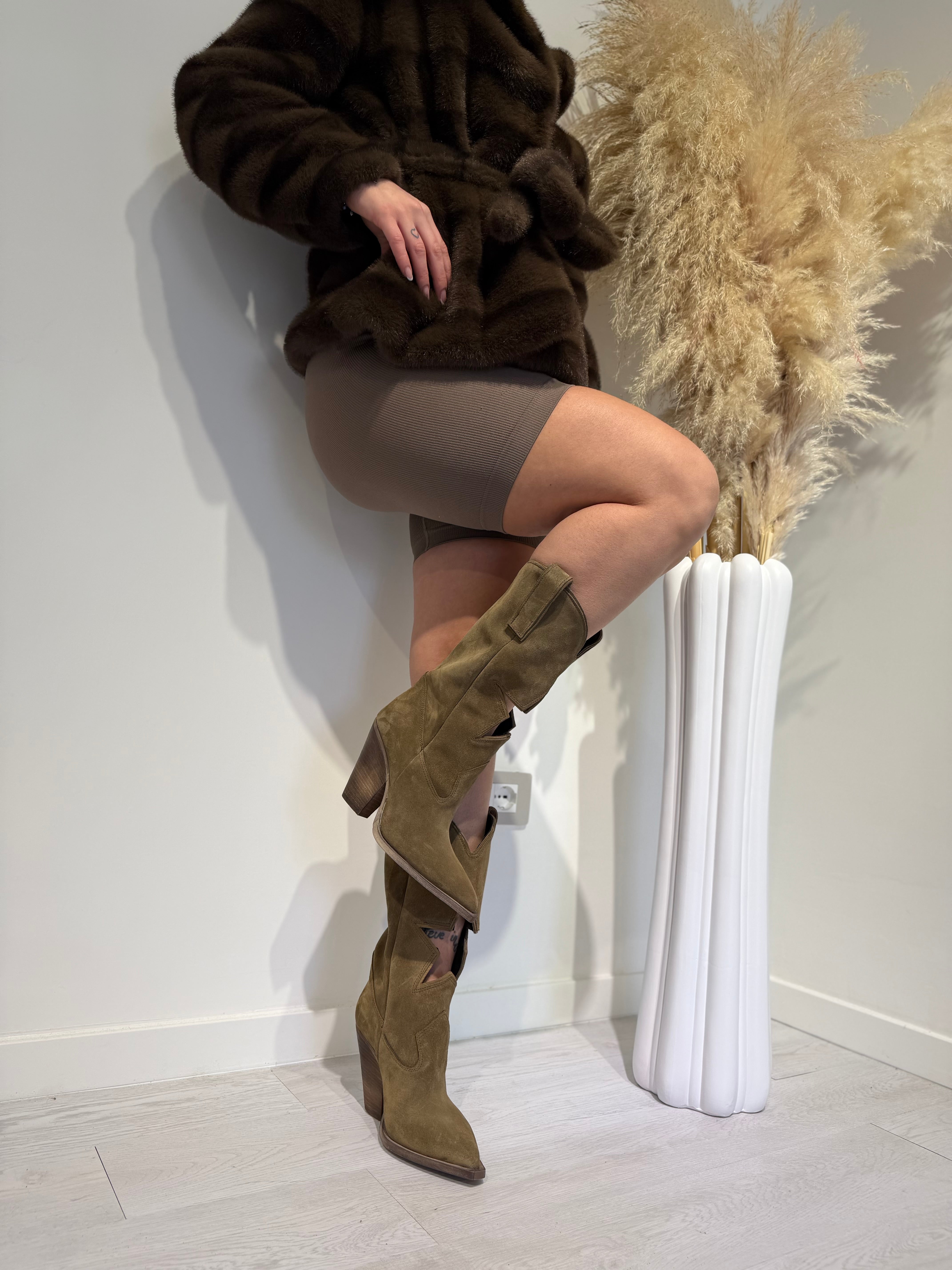 Gabriella star camoscio verde