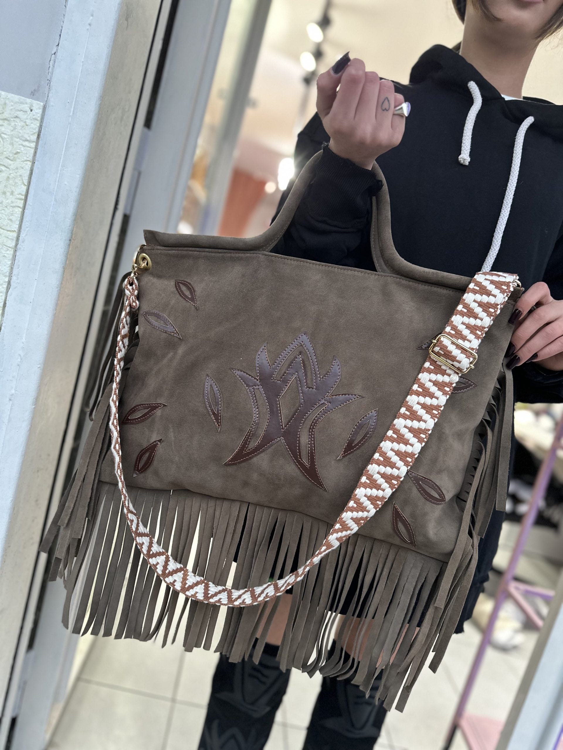 Jumbo Santhoo bag in dove grey suede