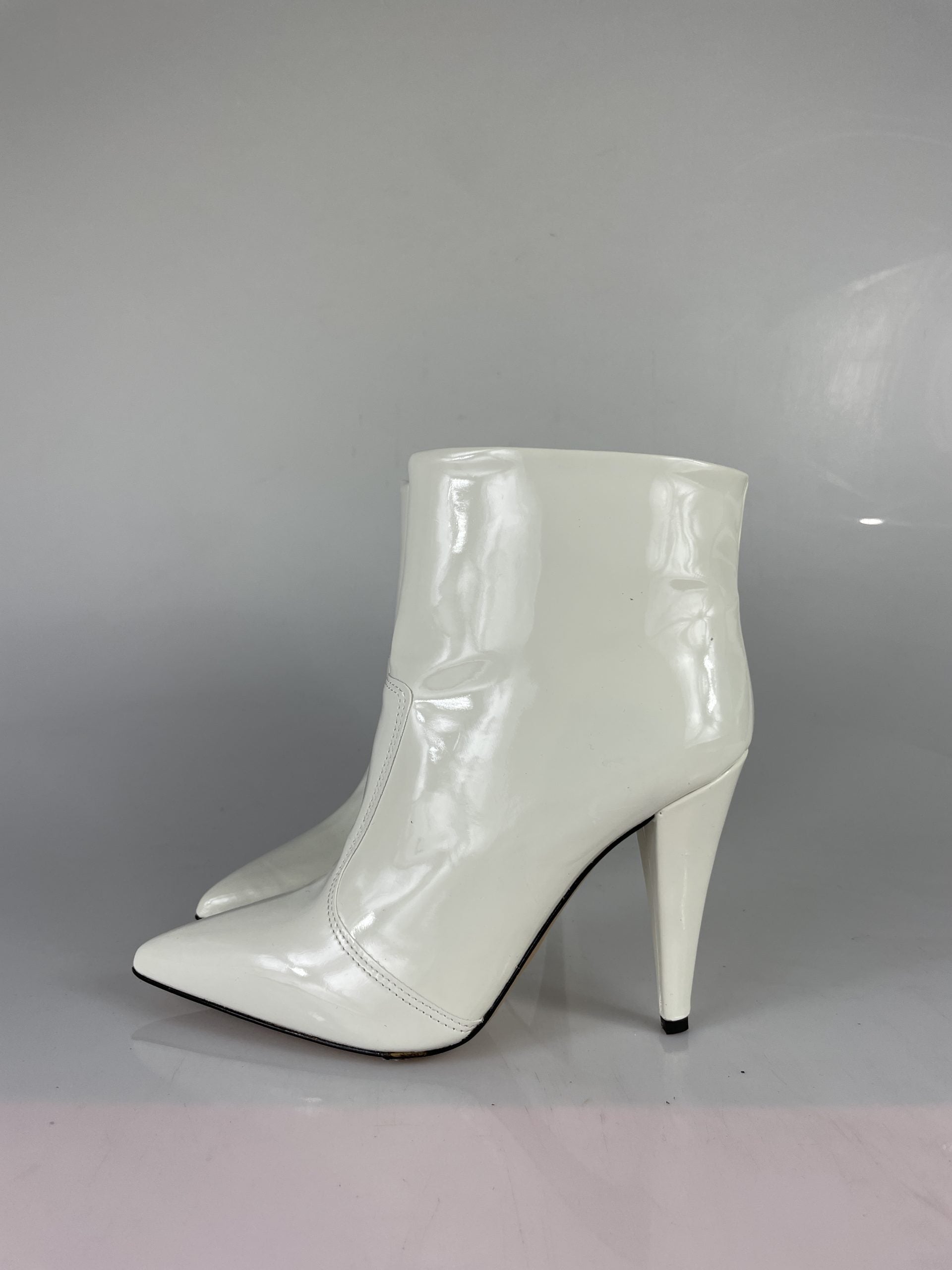 1570 Cesare vernice latte