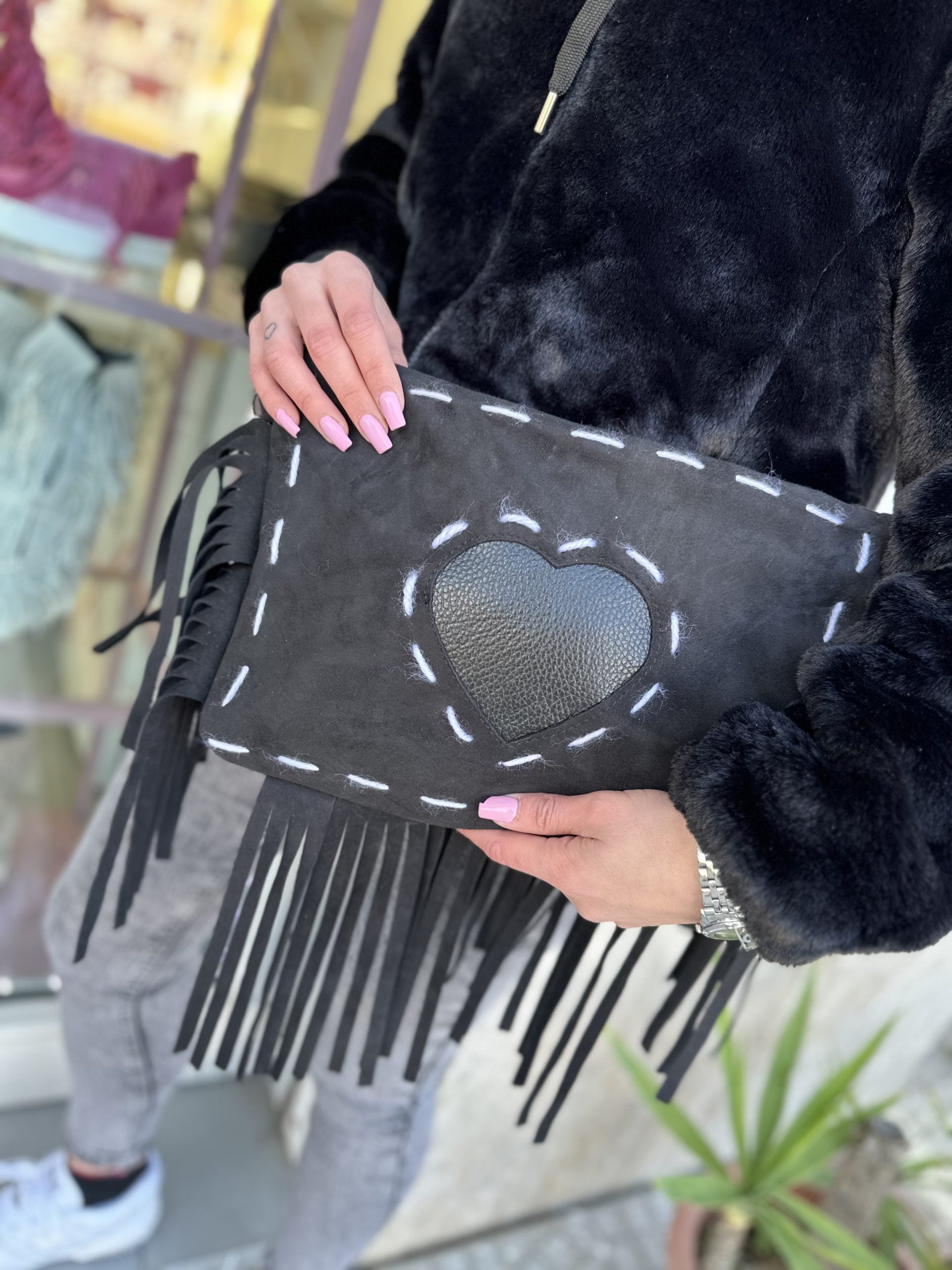 Jumbo bag mini heart cam black rip. white