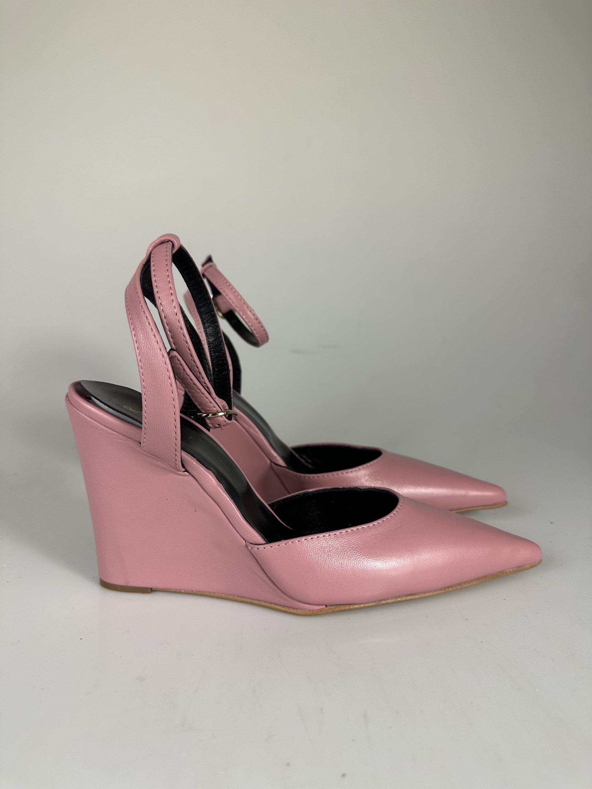 Aurora pink leather décolleté