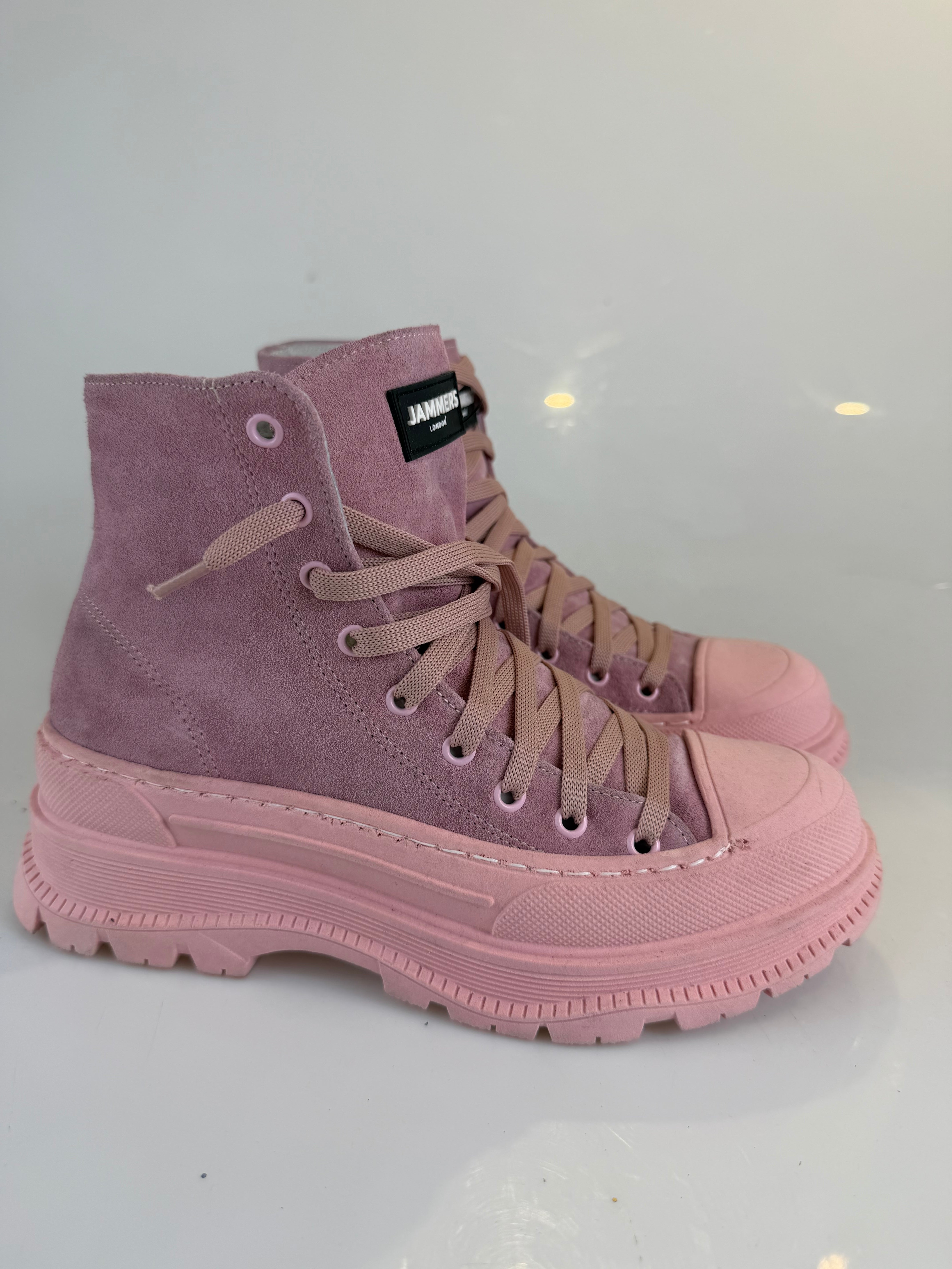 Leone cam rosa