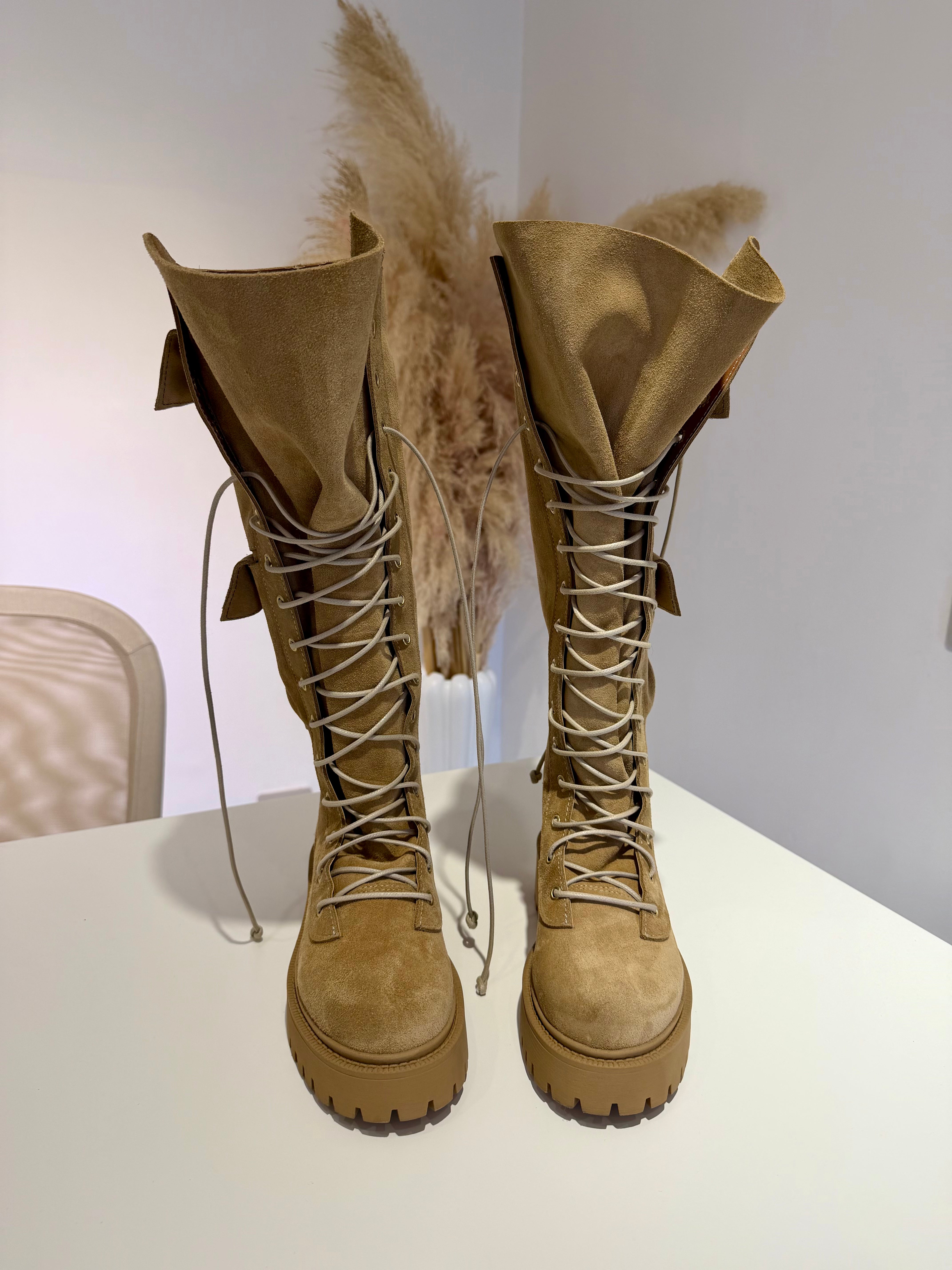 Anfibio ginny al ginocchio cam biscotto