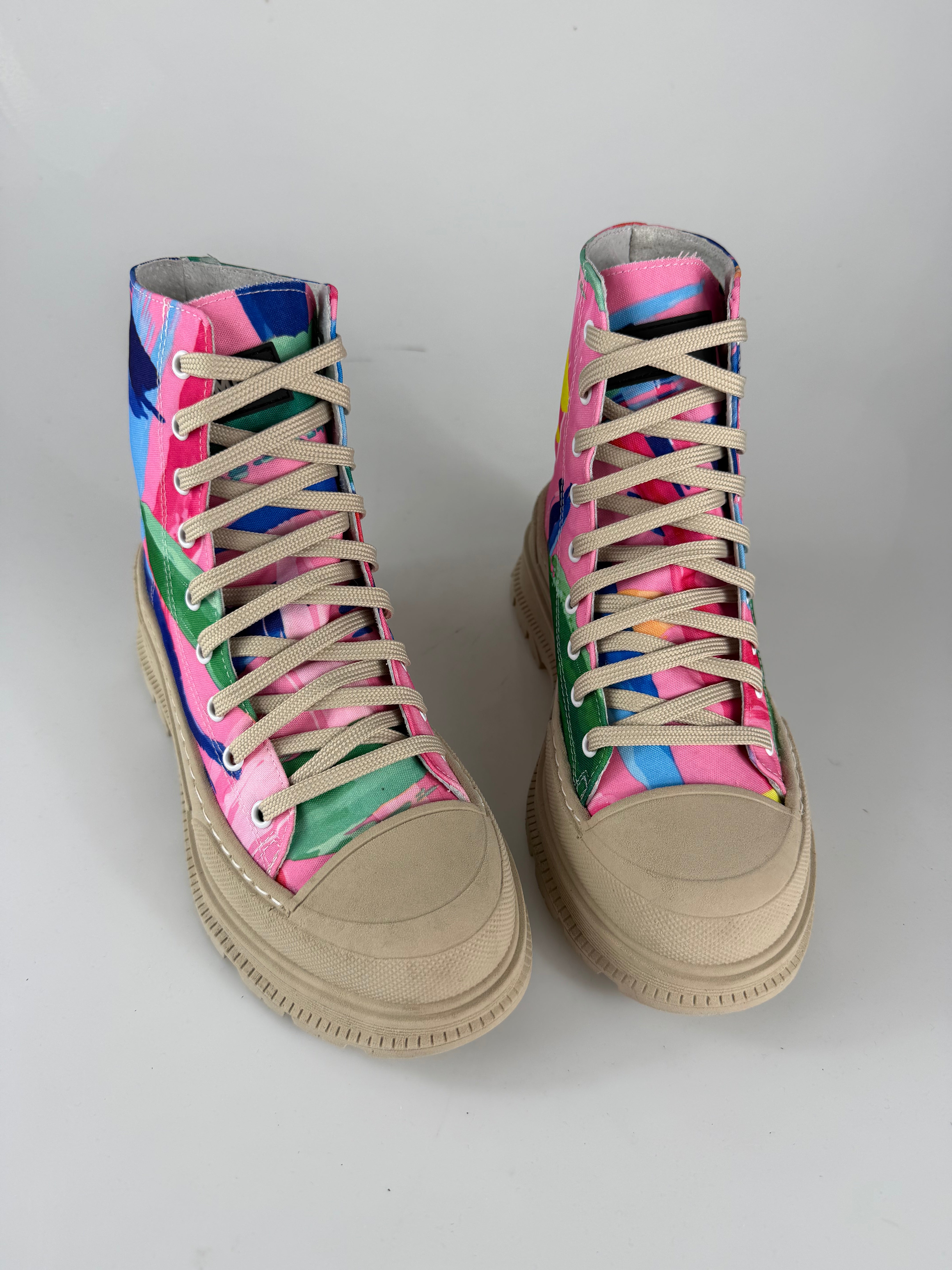 Leone7 tessuto pittura rosa