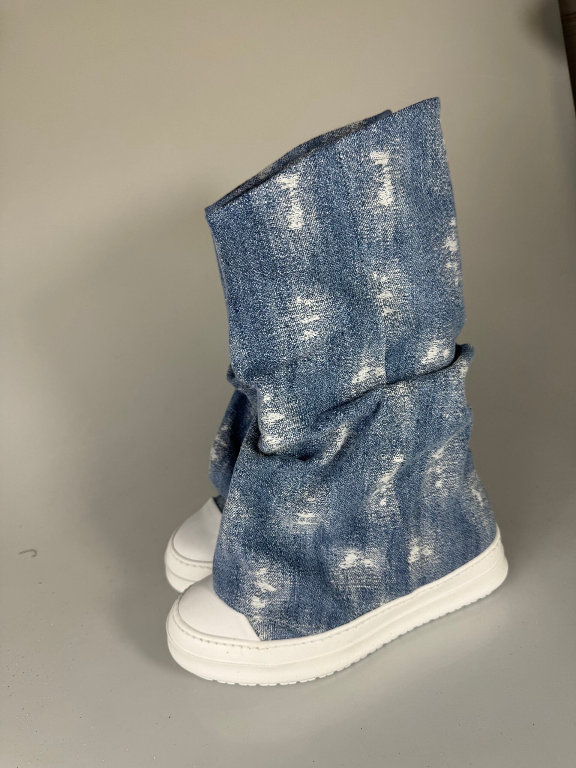 Orlando tore mid jeans torn