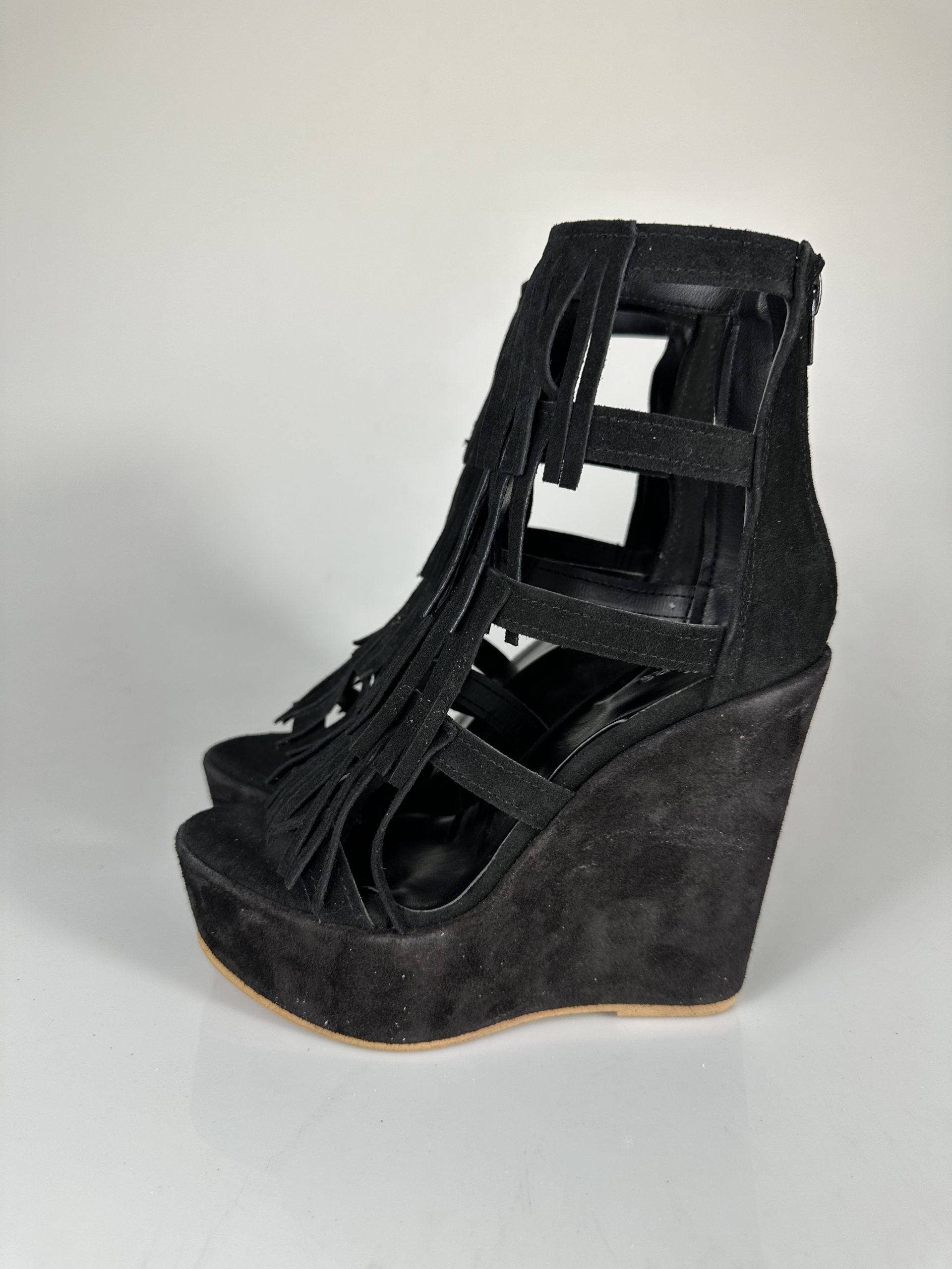 Carmensita Aphrodite Black Suede