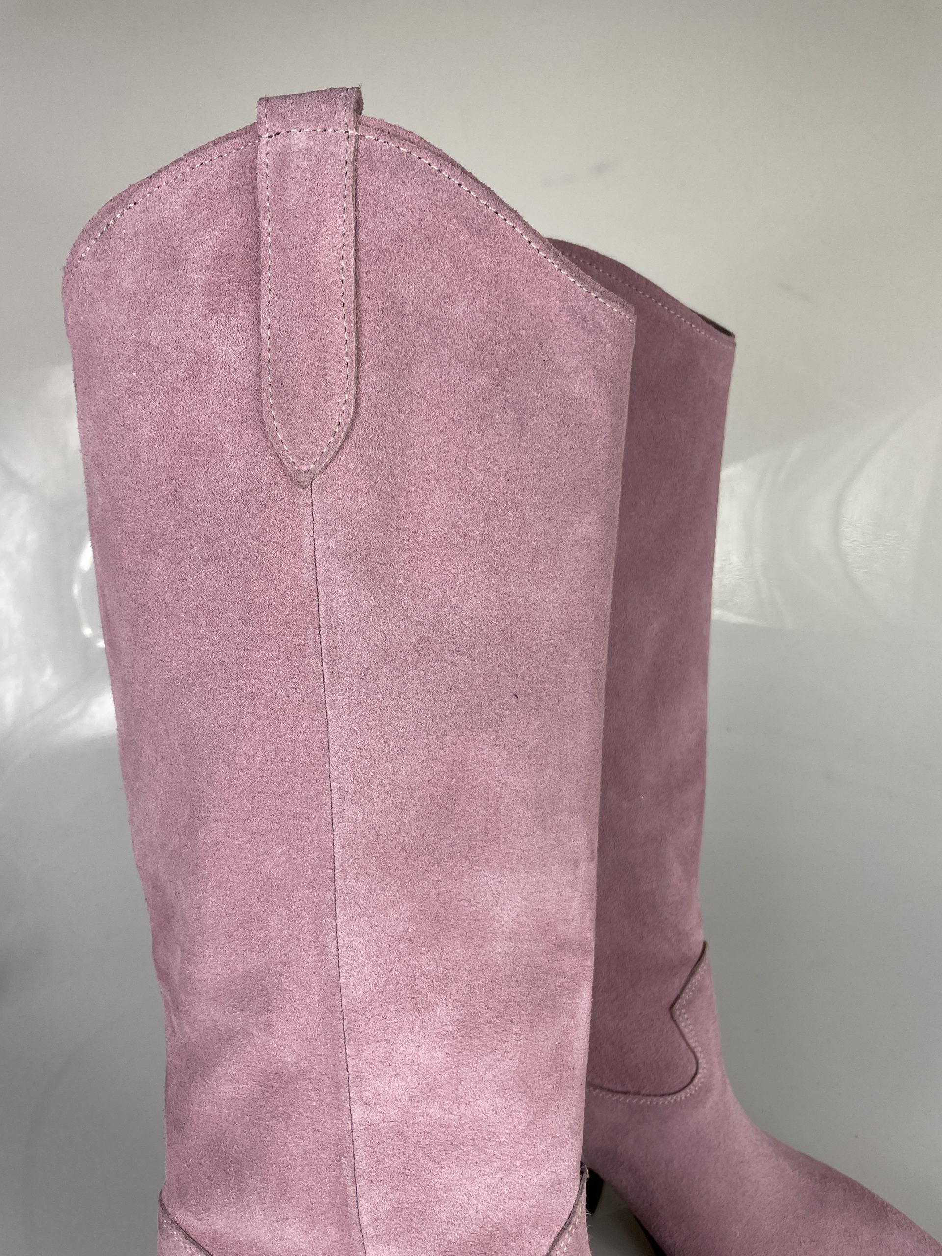 Ascanio pink suede