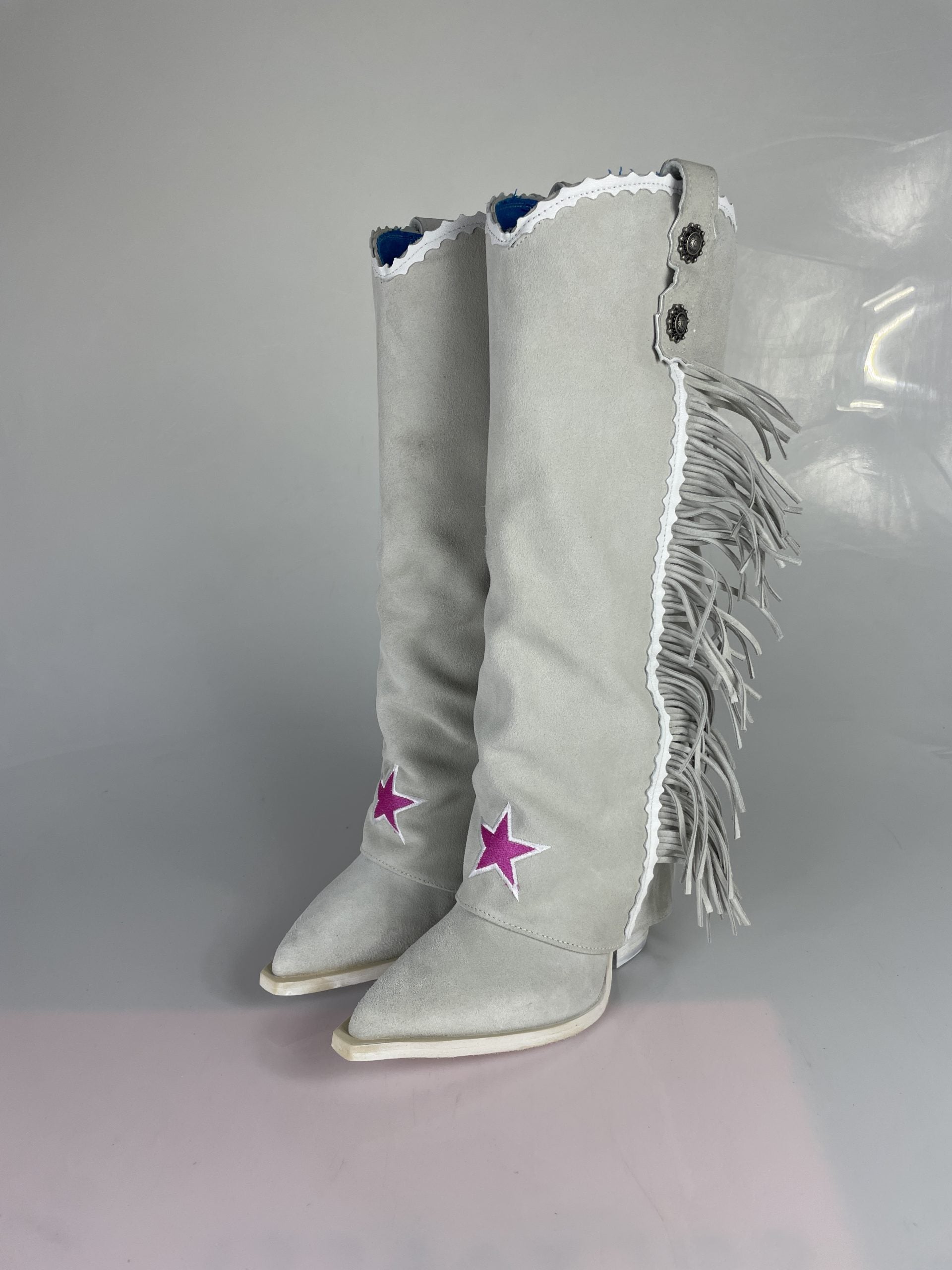 Euphoria ice suede fuchsia star