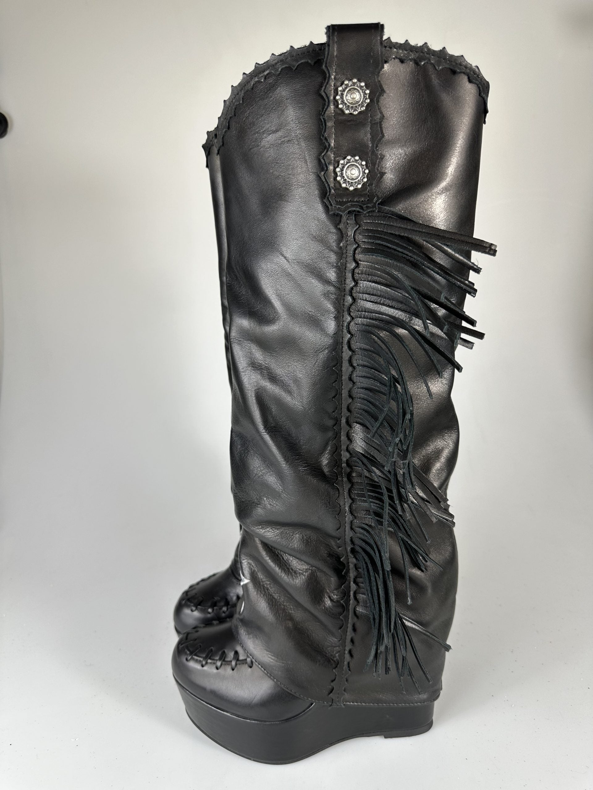 Carmensita euphoria pelle nero punta chiusa