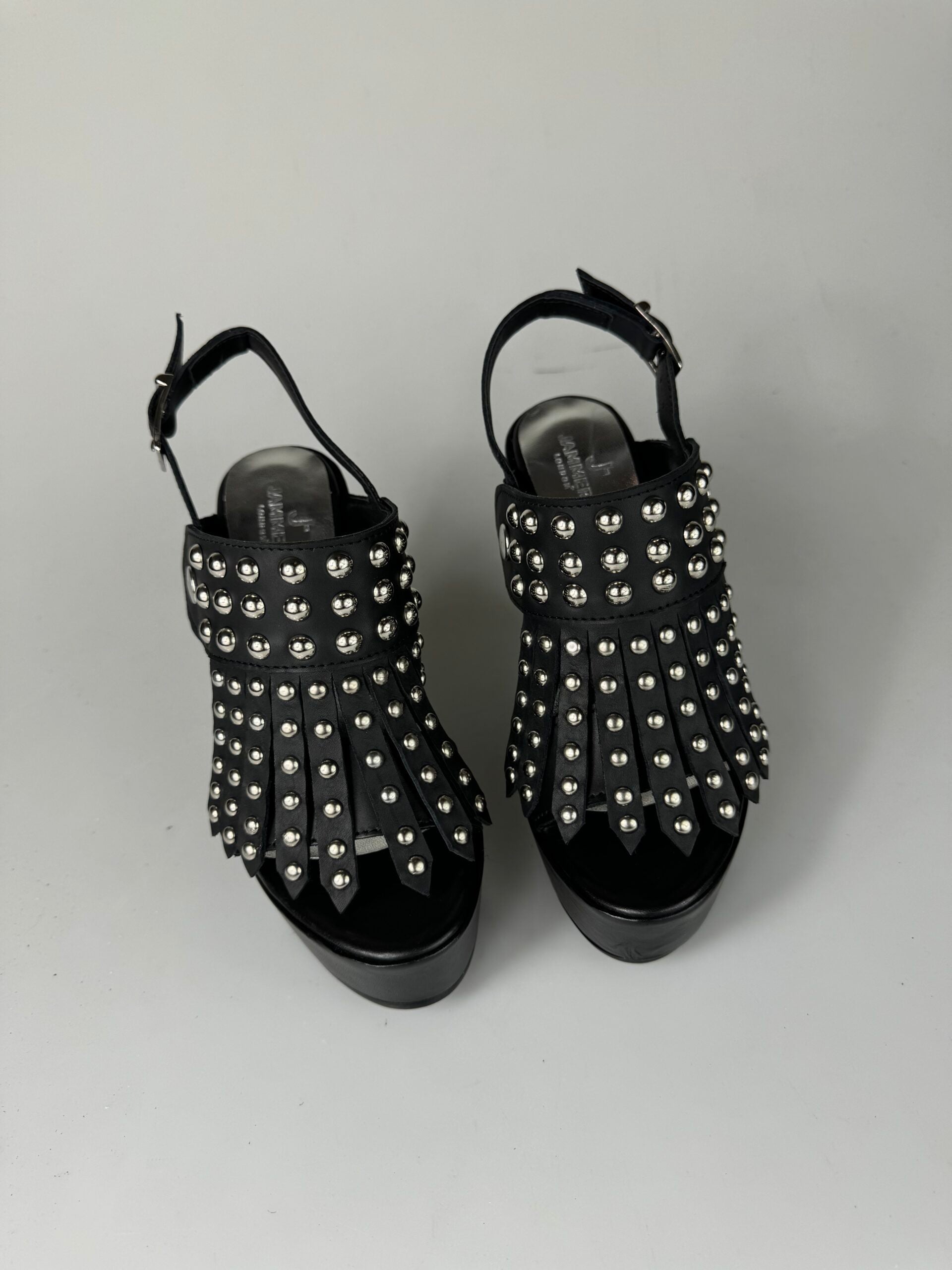Carmensita51 cuero negro