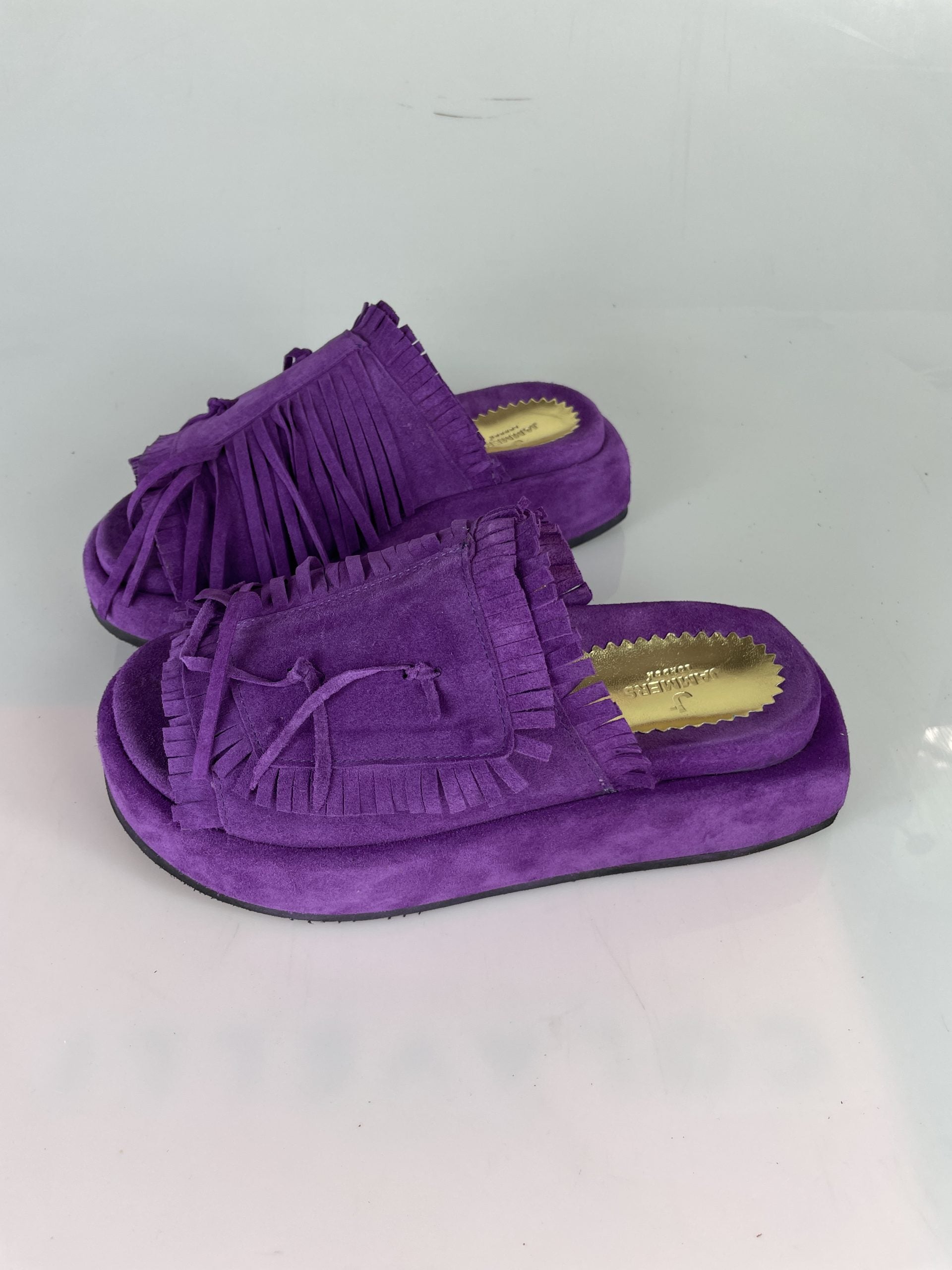 Armonia camoscio viola