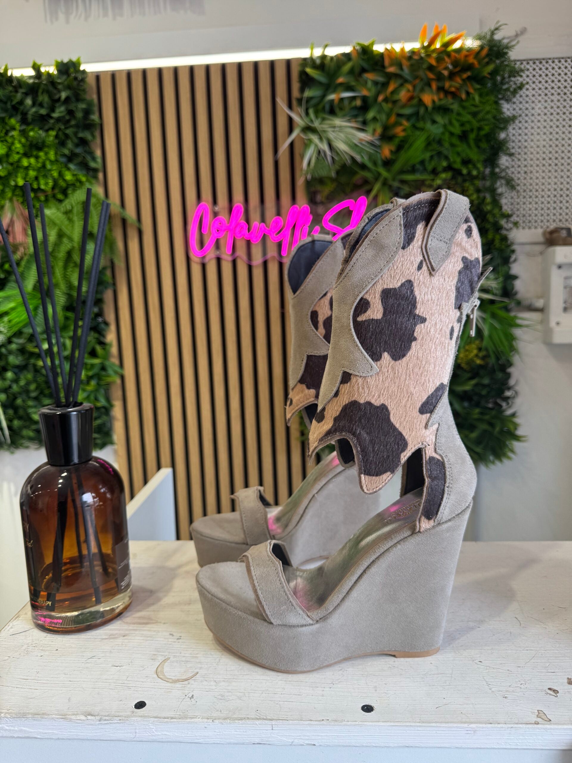 Carmensita Dubai camoscio rip mucca