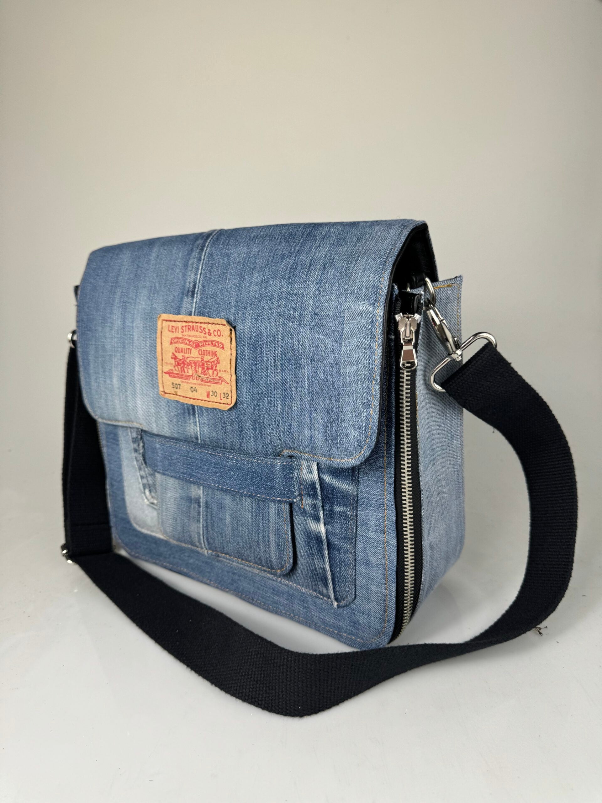 Melody jeans levi's rip black leather