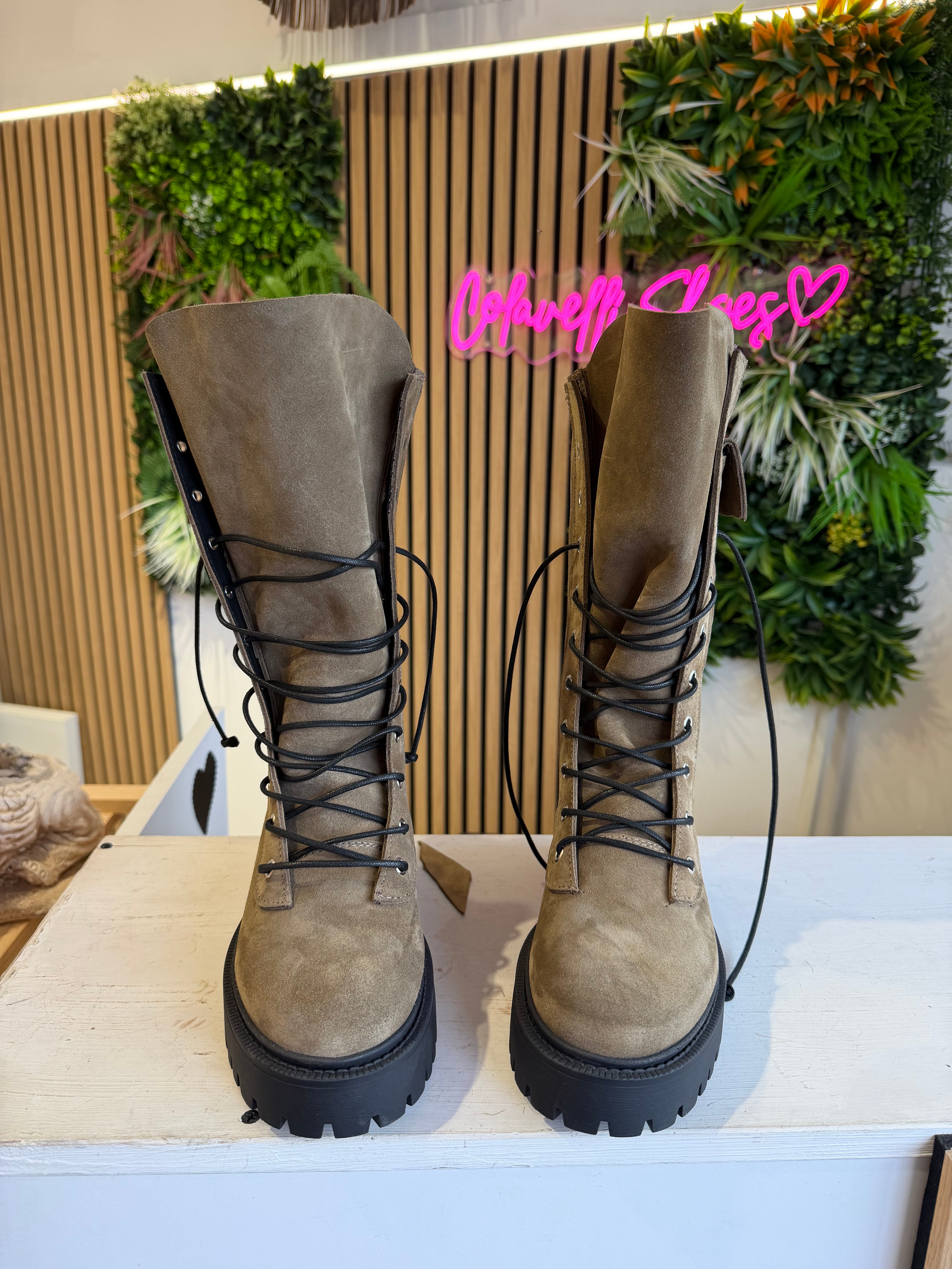 Anfibio ginny camoscio verde