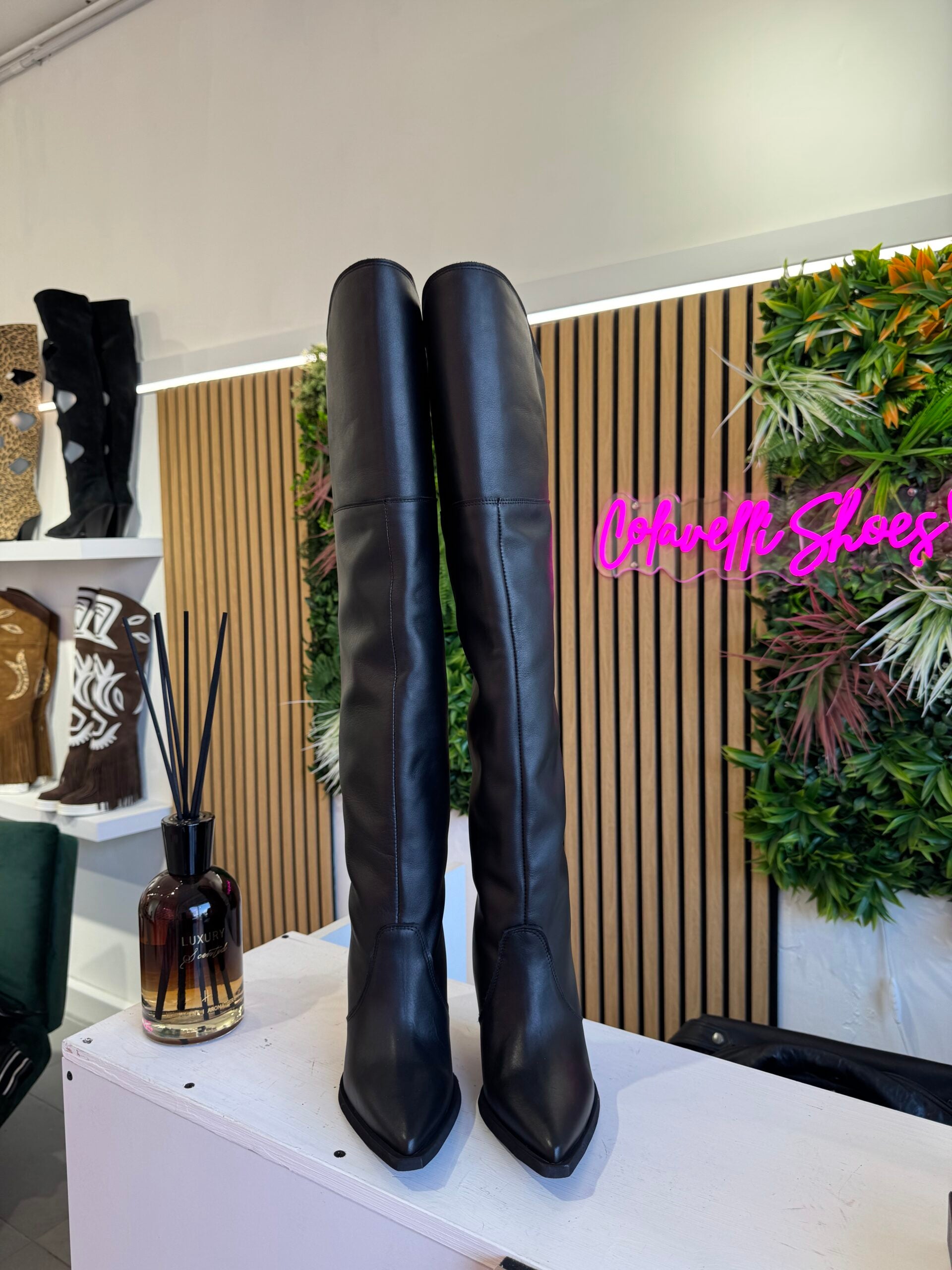 Gabriella Santho basic pelle nero