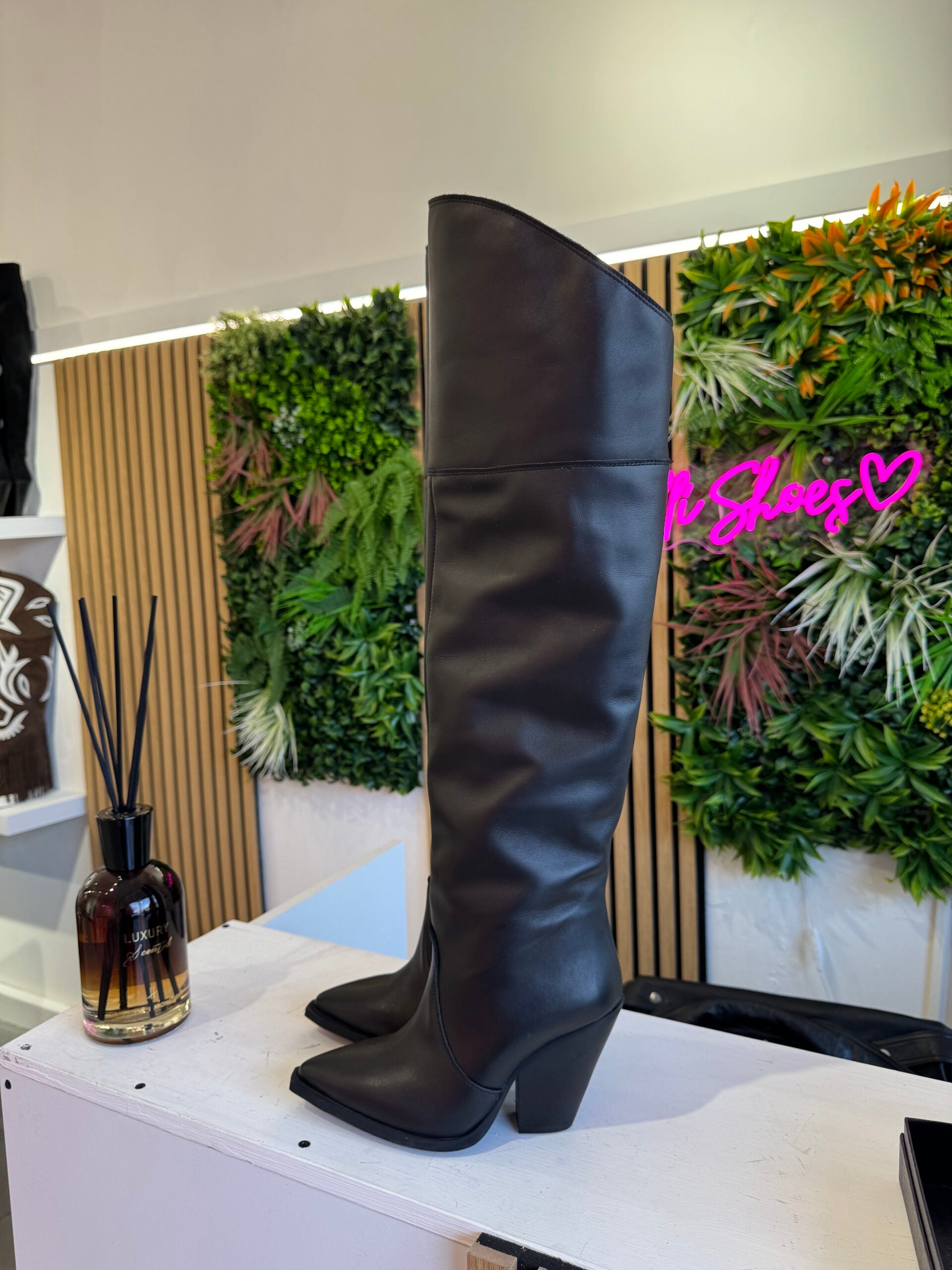 Gabriella Santho basic pelle nero