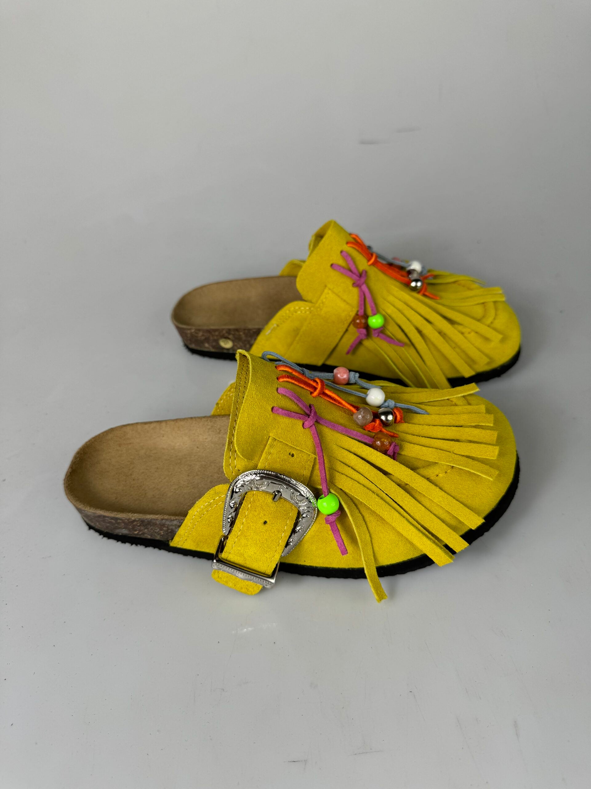 Cámara de conejito amarillo