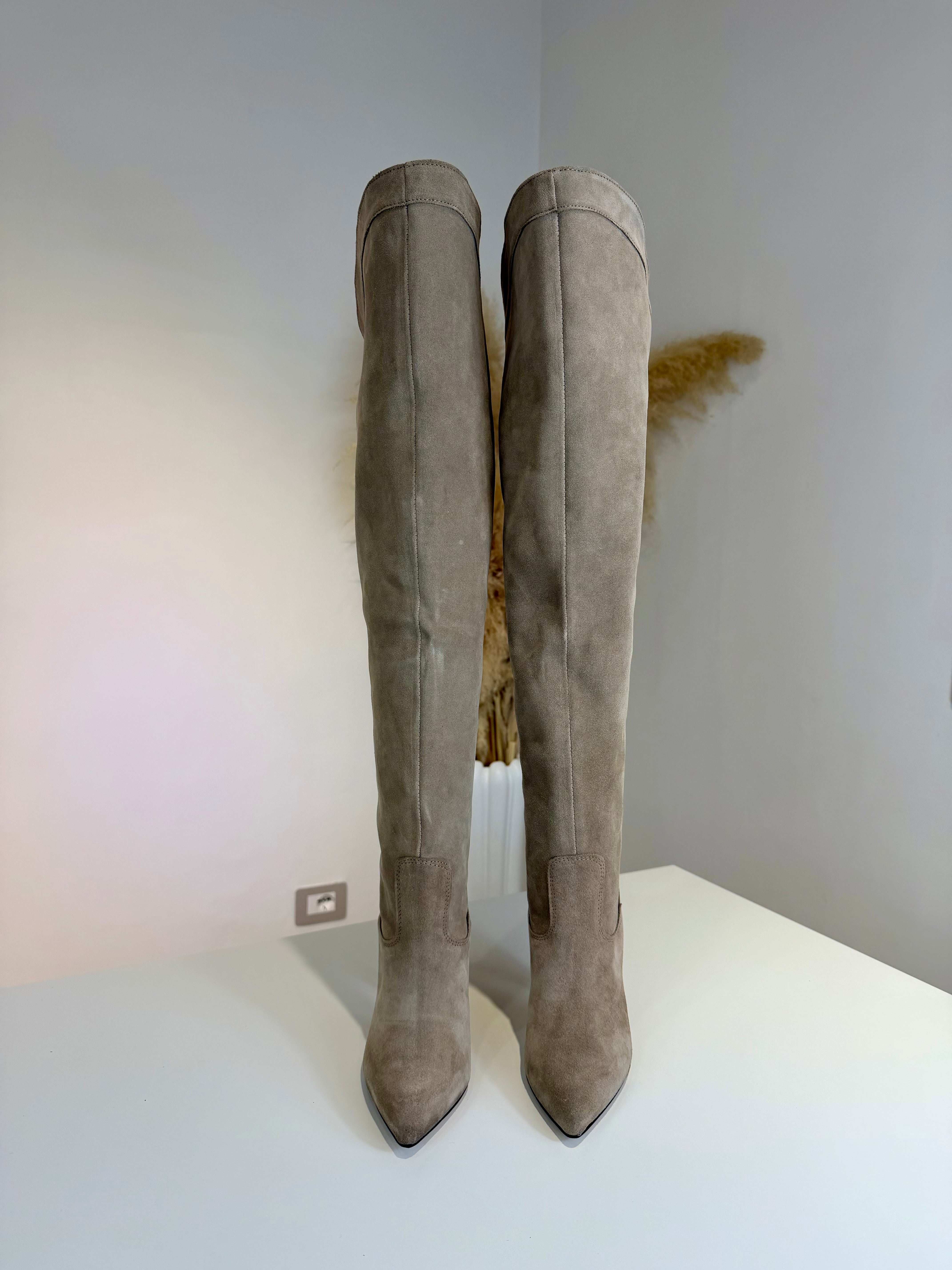 Fury 1590 brown leather