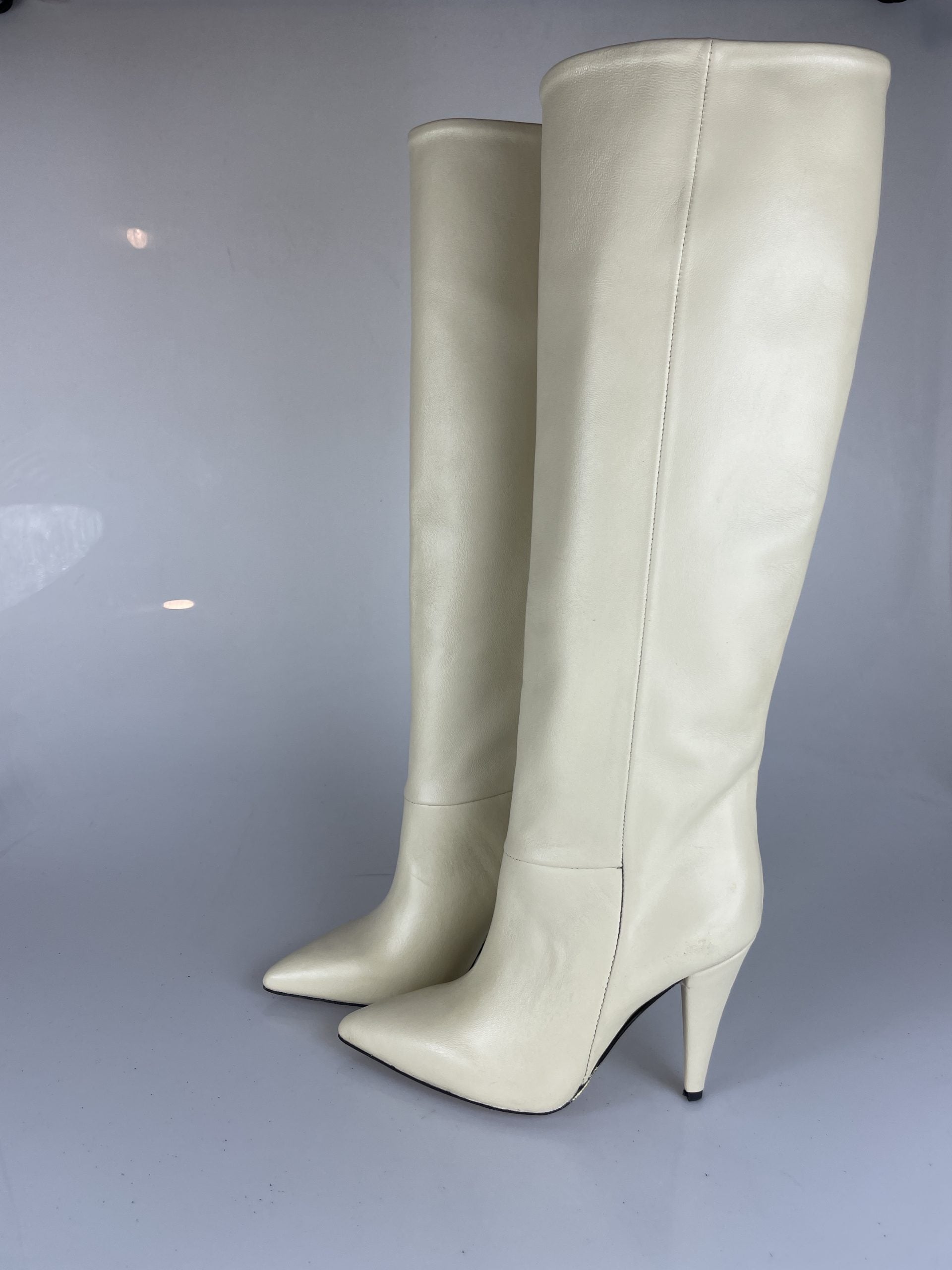 Caesar cream leather 1578