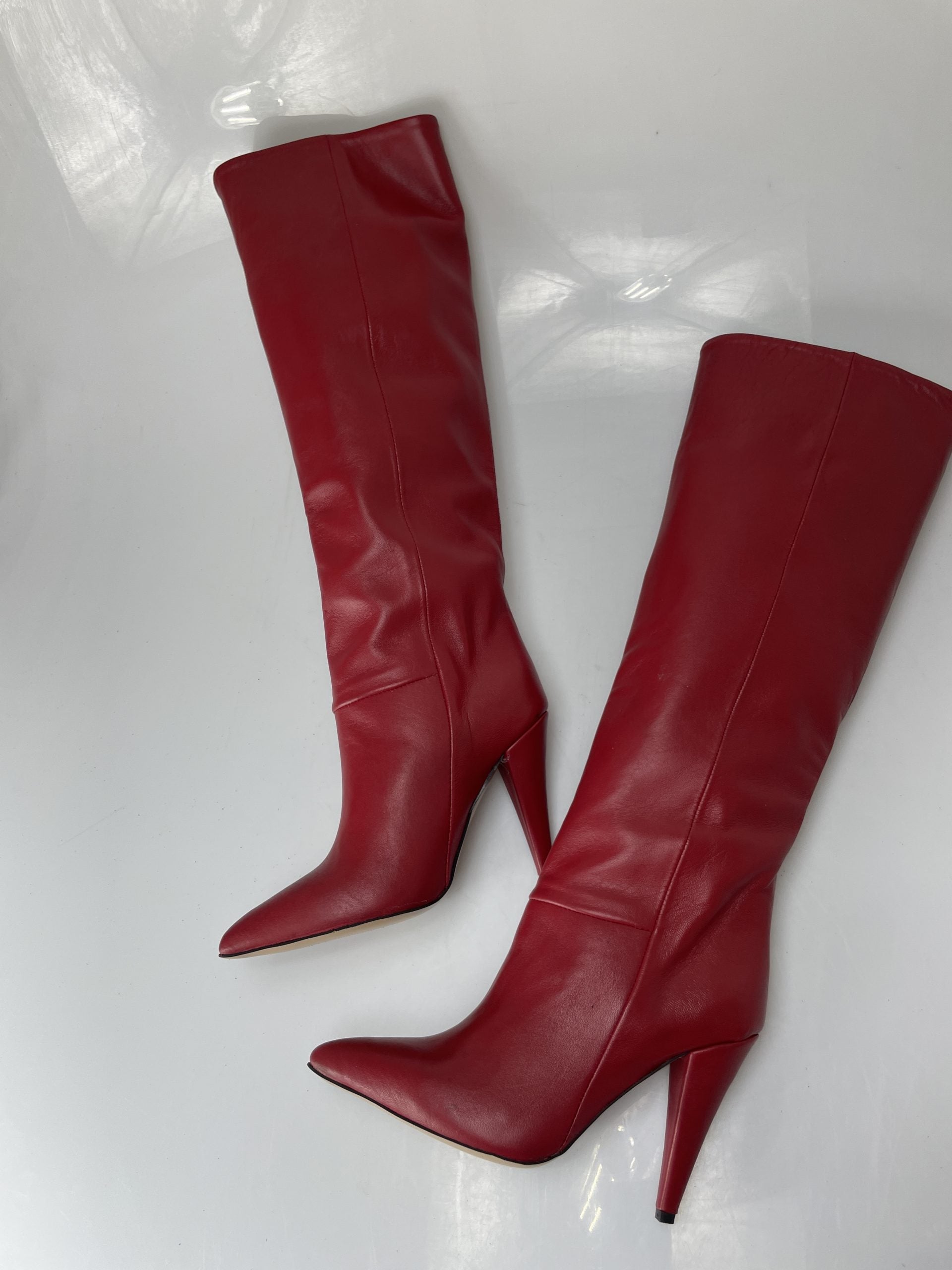 Caesar red skin 1578