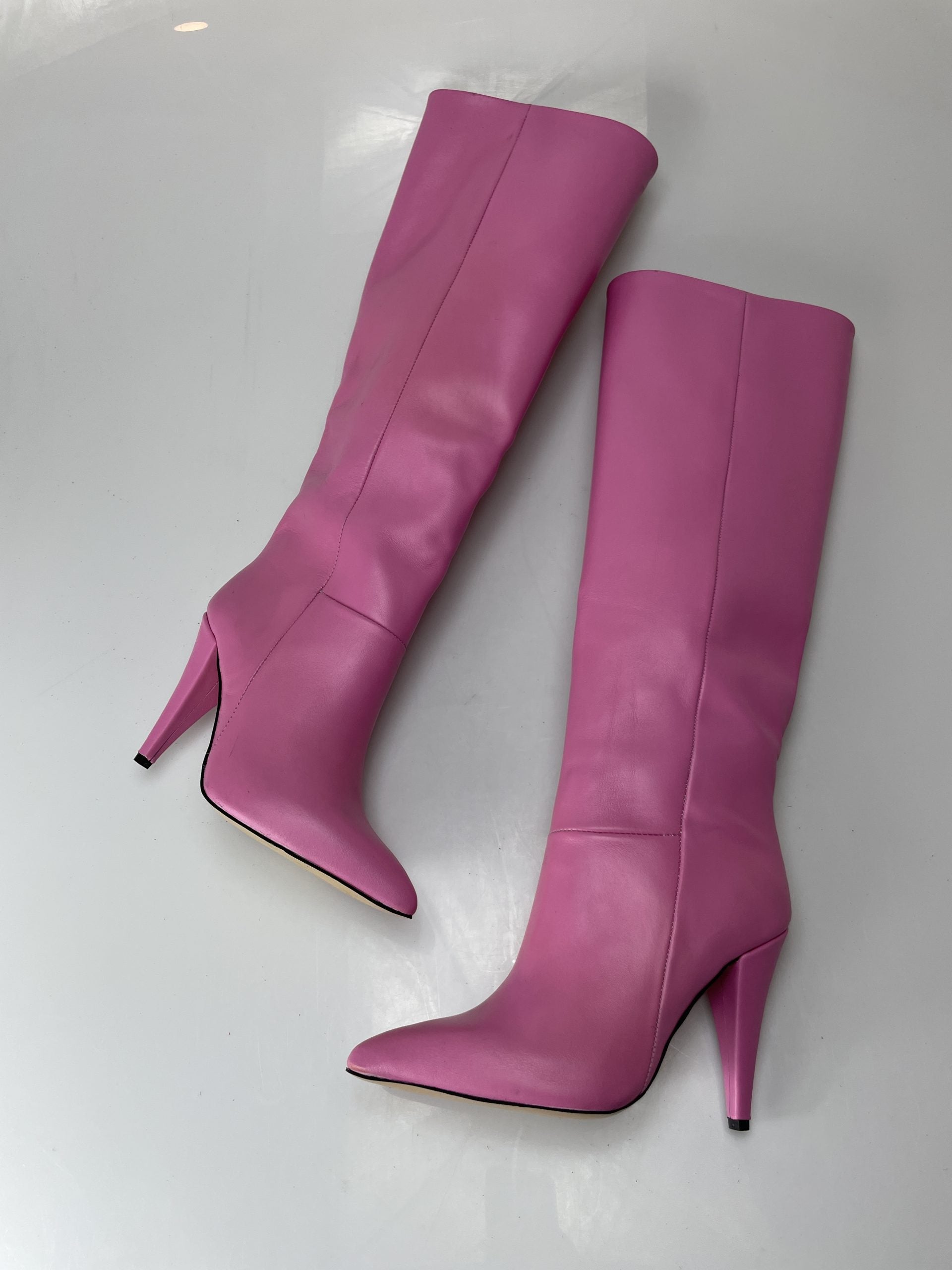 Caesar pink skin 1578