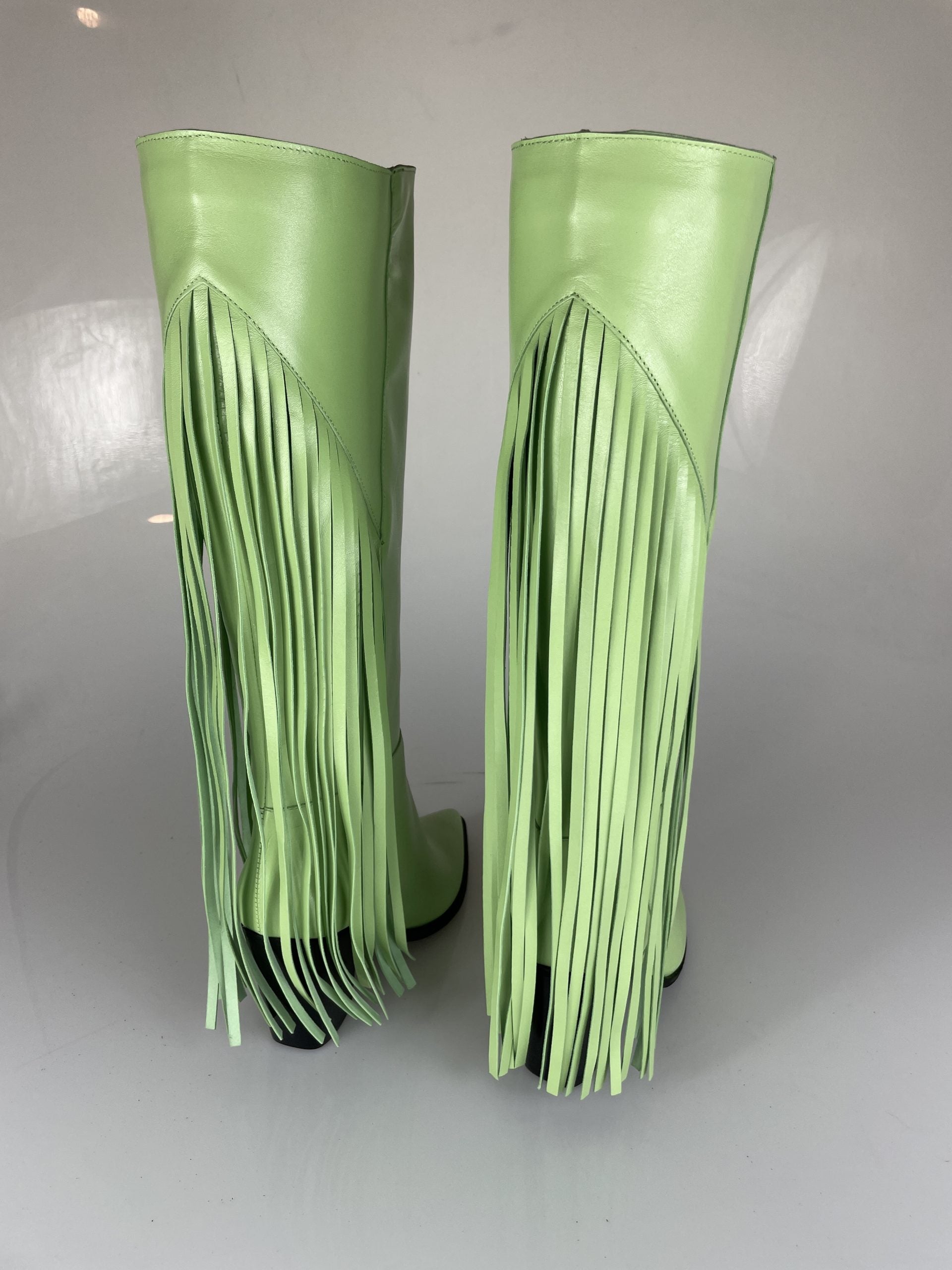 Camperos Cesare green leather