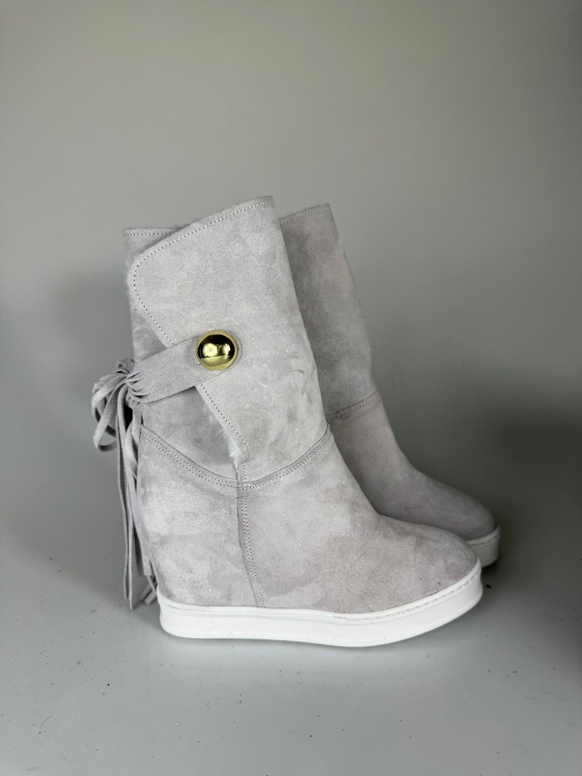 Bobo plush grey fur ice