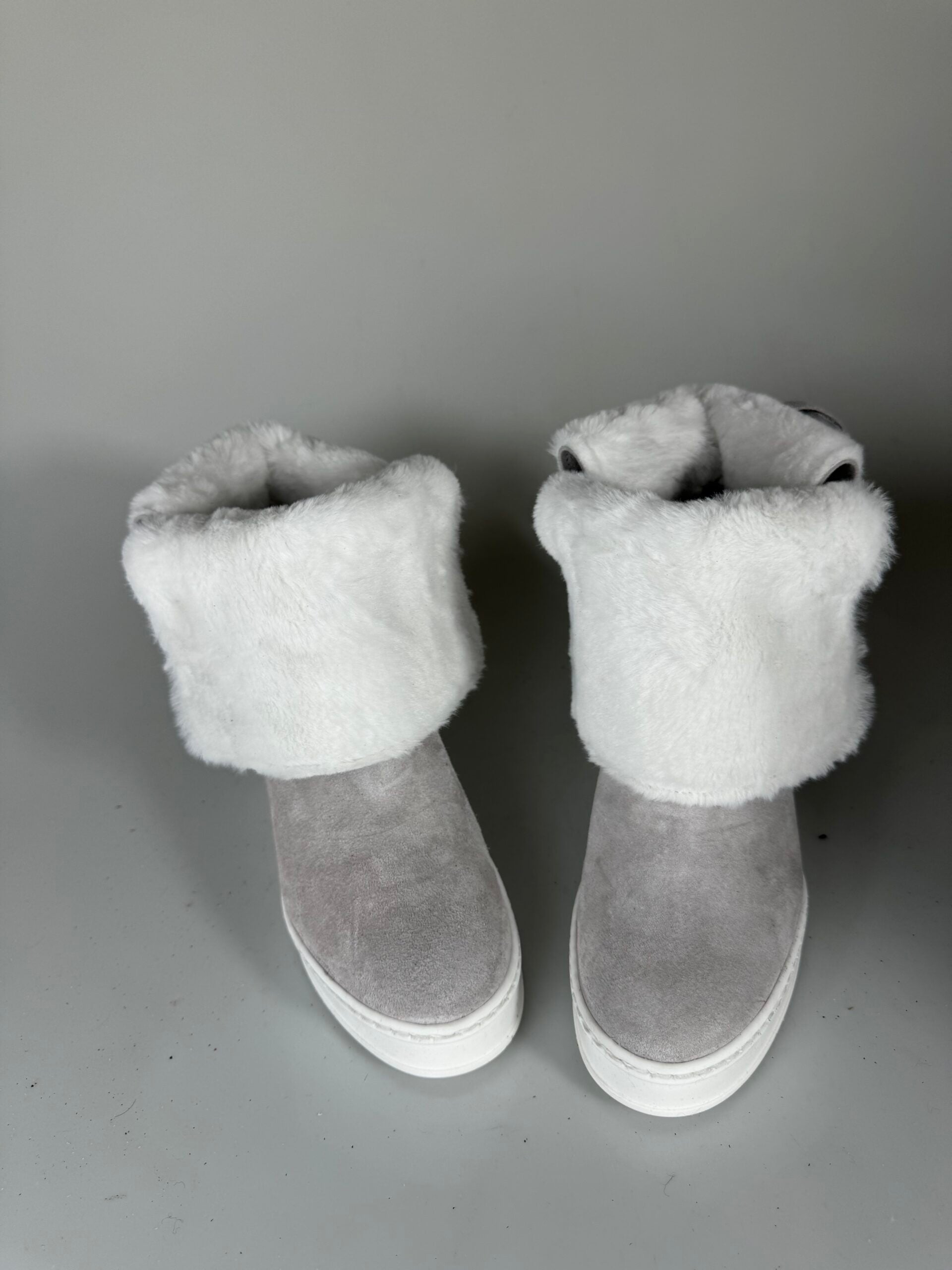 Bobo plush grey fur ice