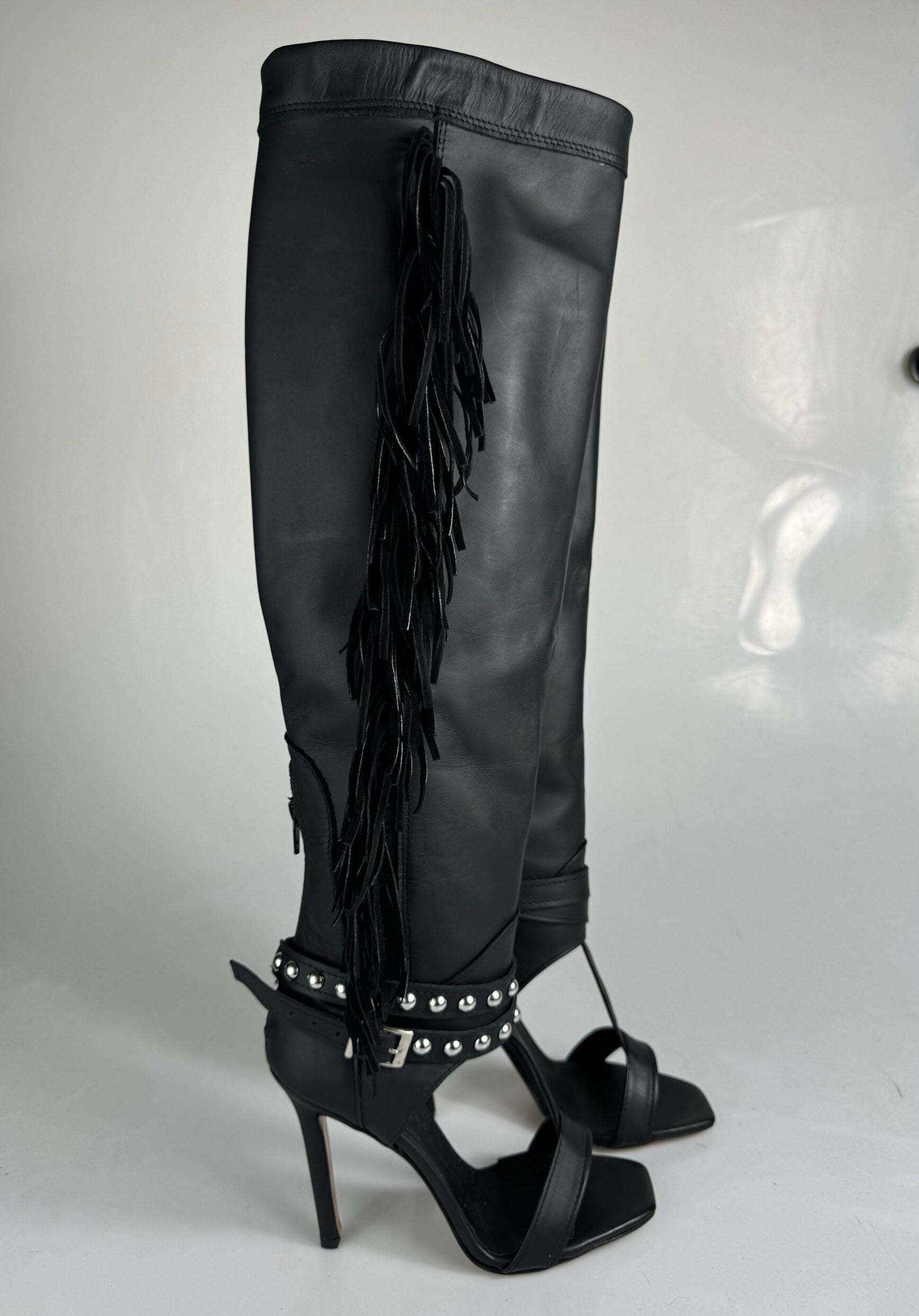 Treviso177 black leather