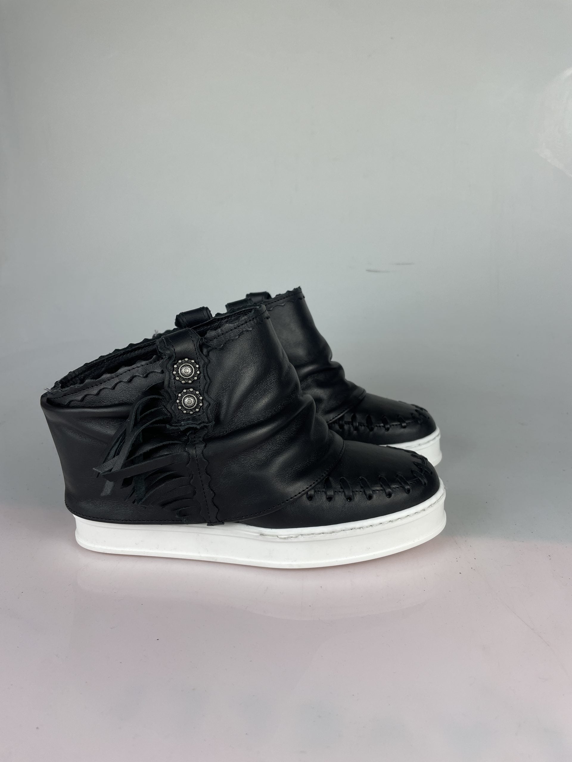 Euforia total sabotaje cuero negro