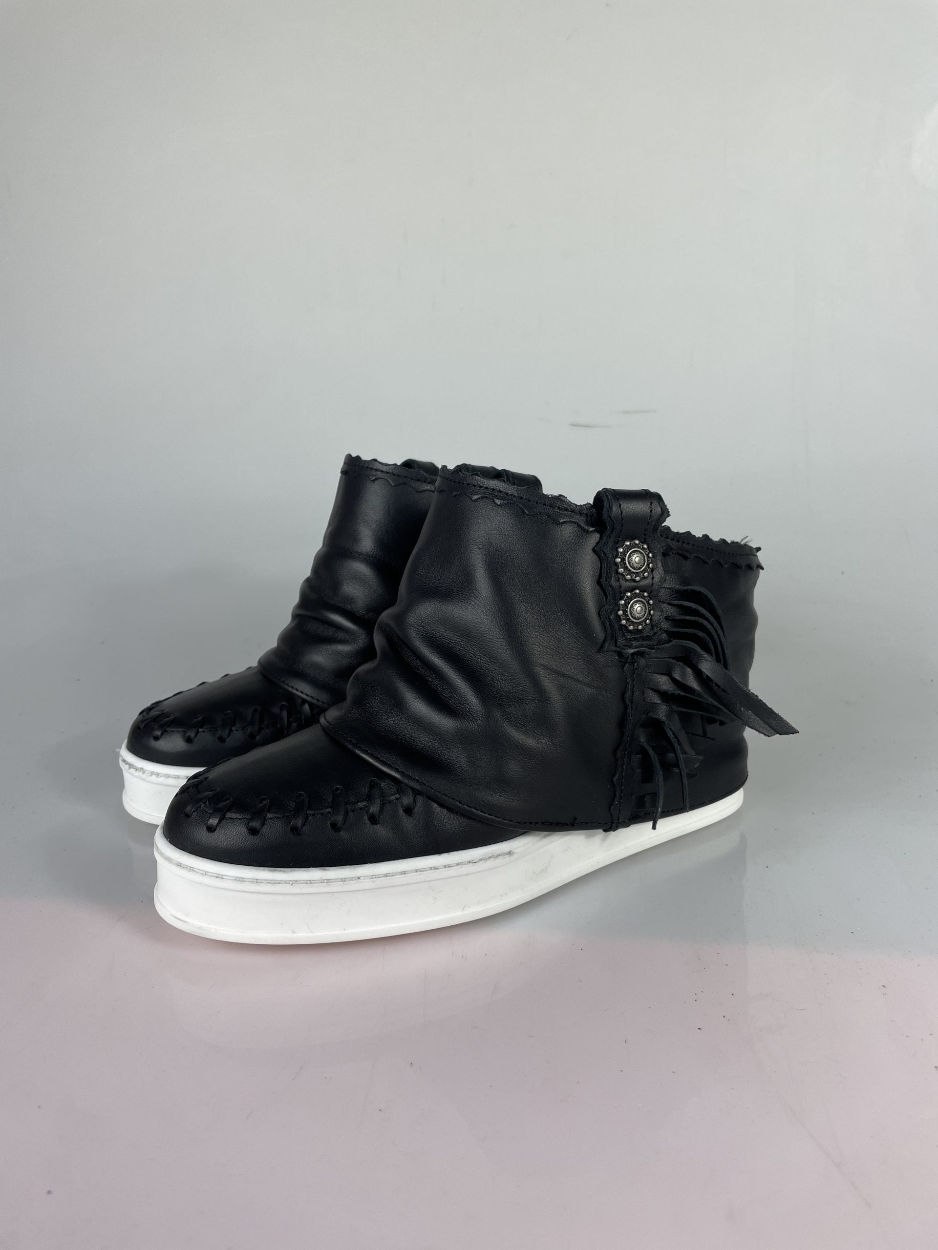 Euforia total sabotaje cuero negro
