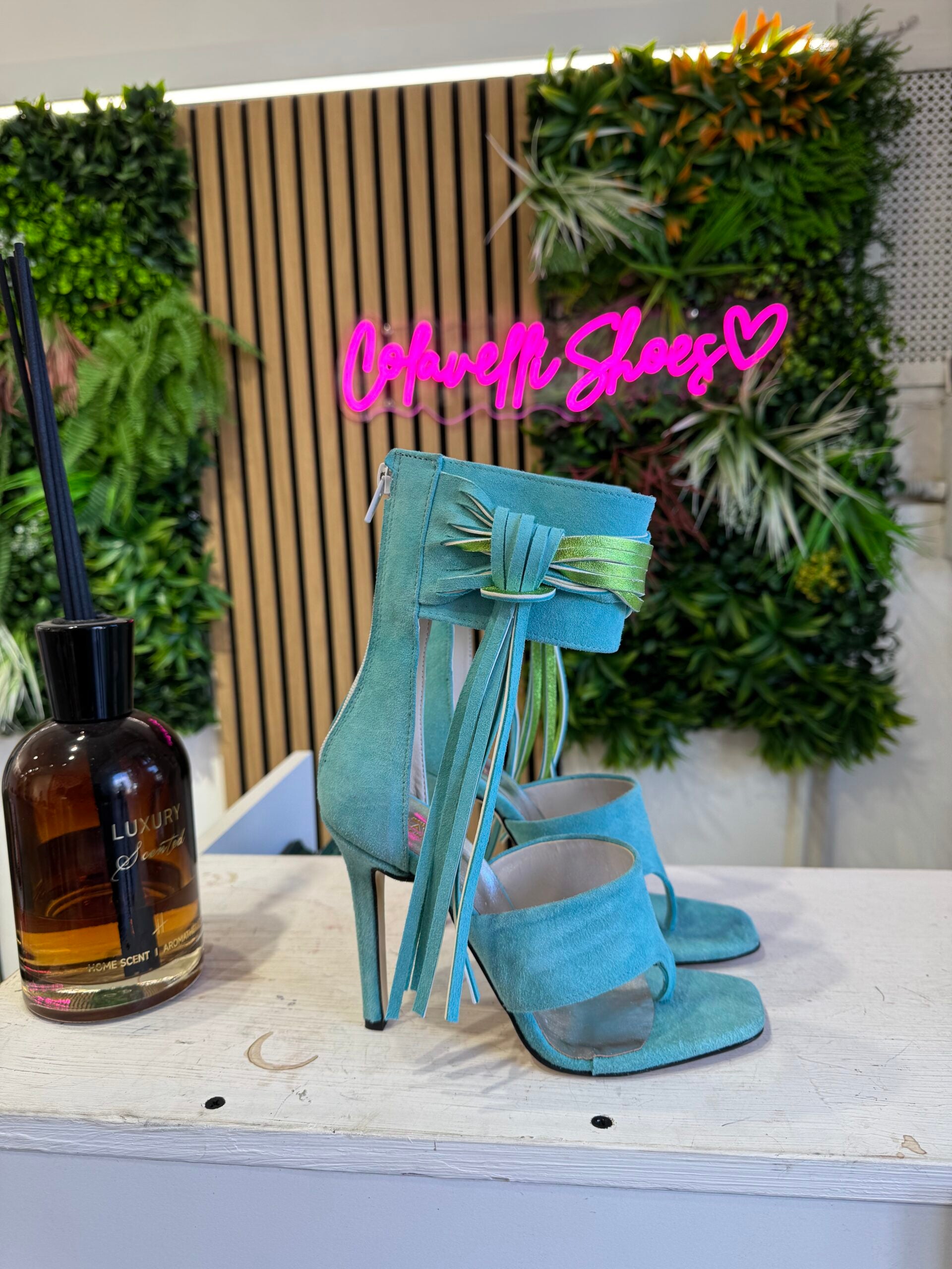 Aurora Jeffry Emerald Green