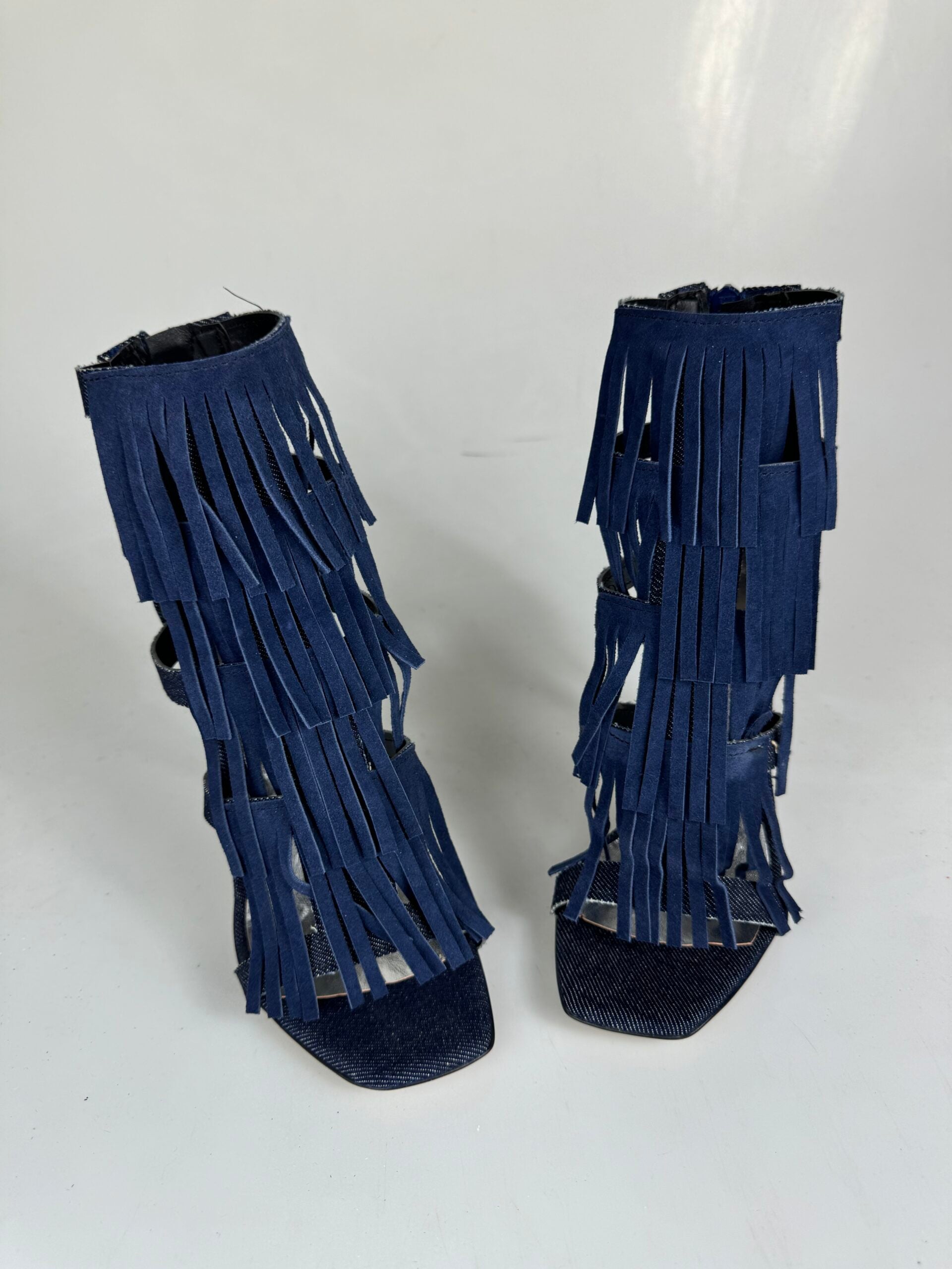 Aphrodite blue rip cam jeans