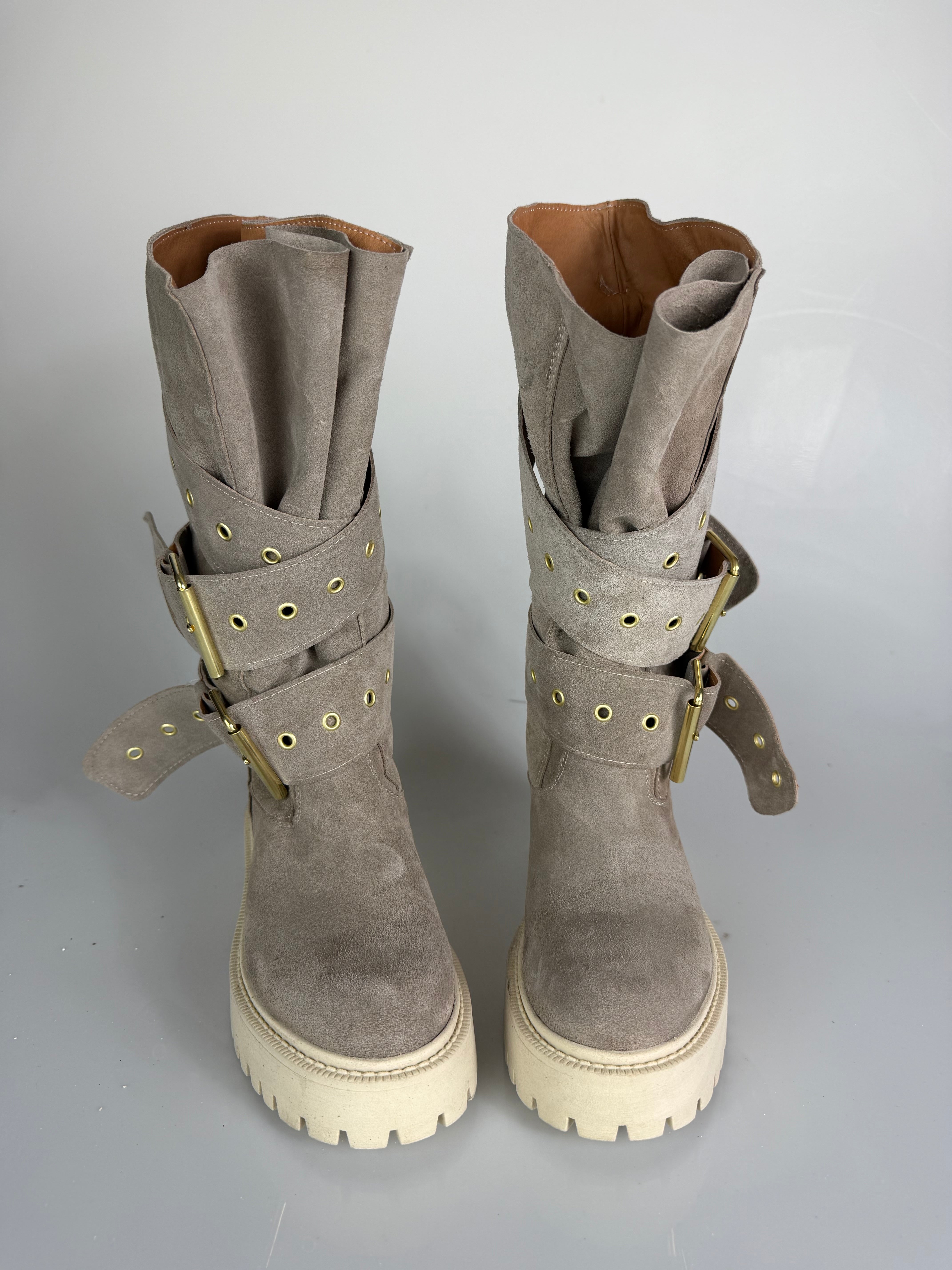 Anfibio Ginny vale camoscio taope