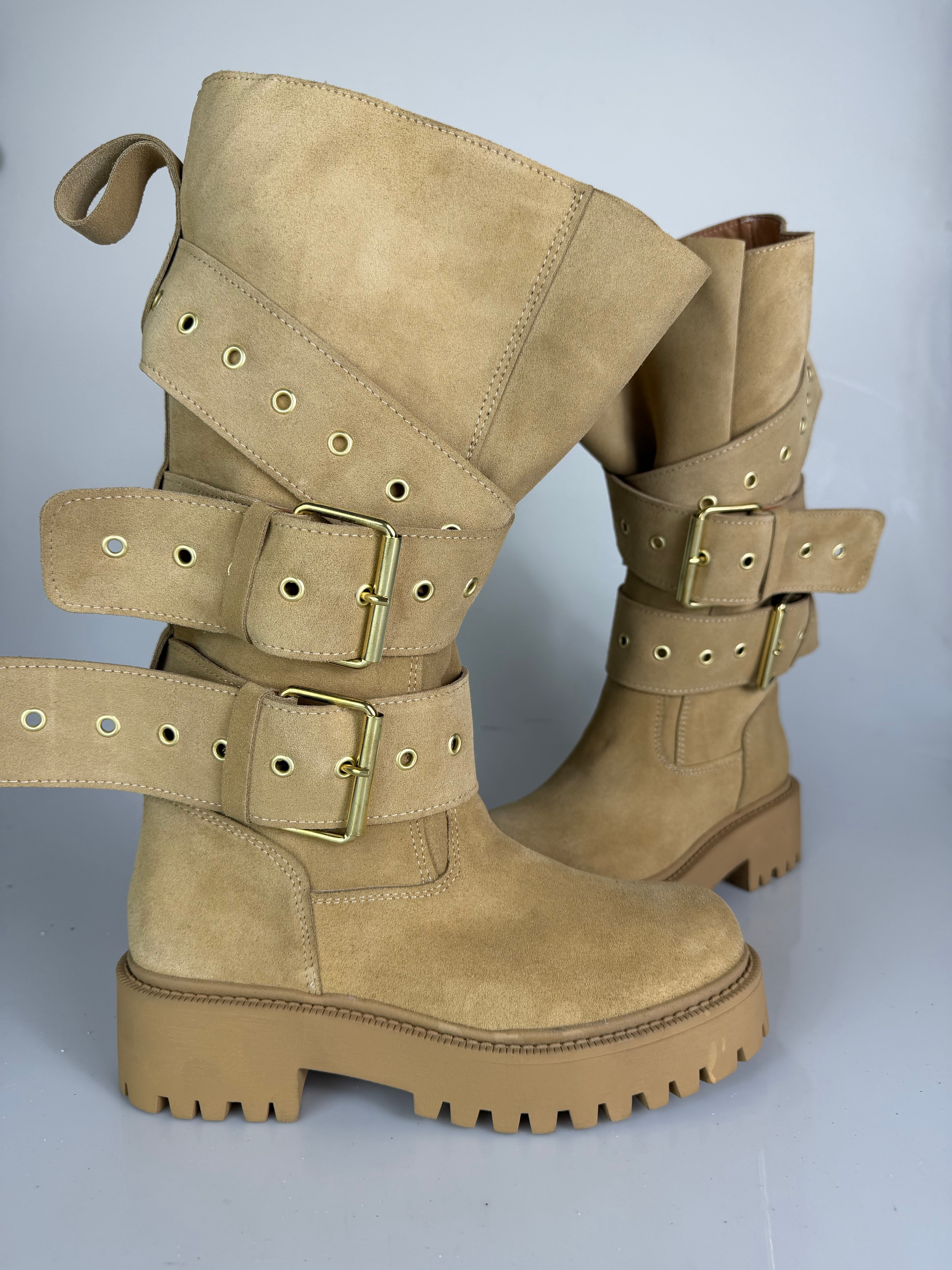 Anfibio Ginny vale camoscio biscotto