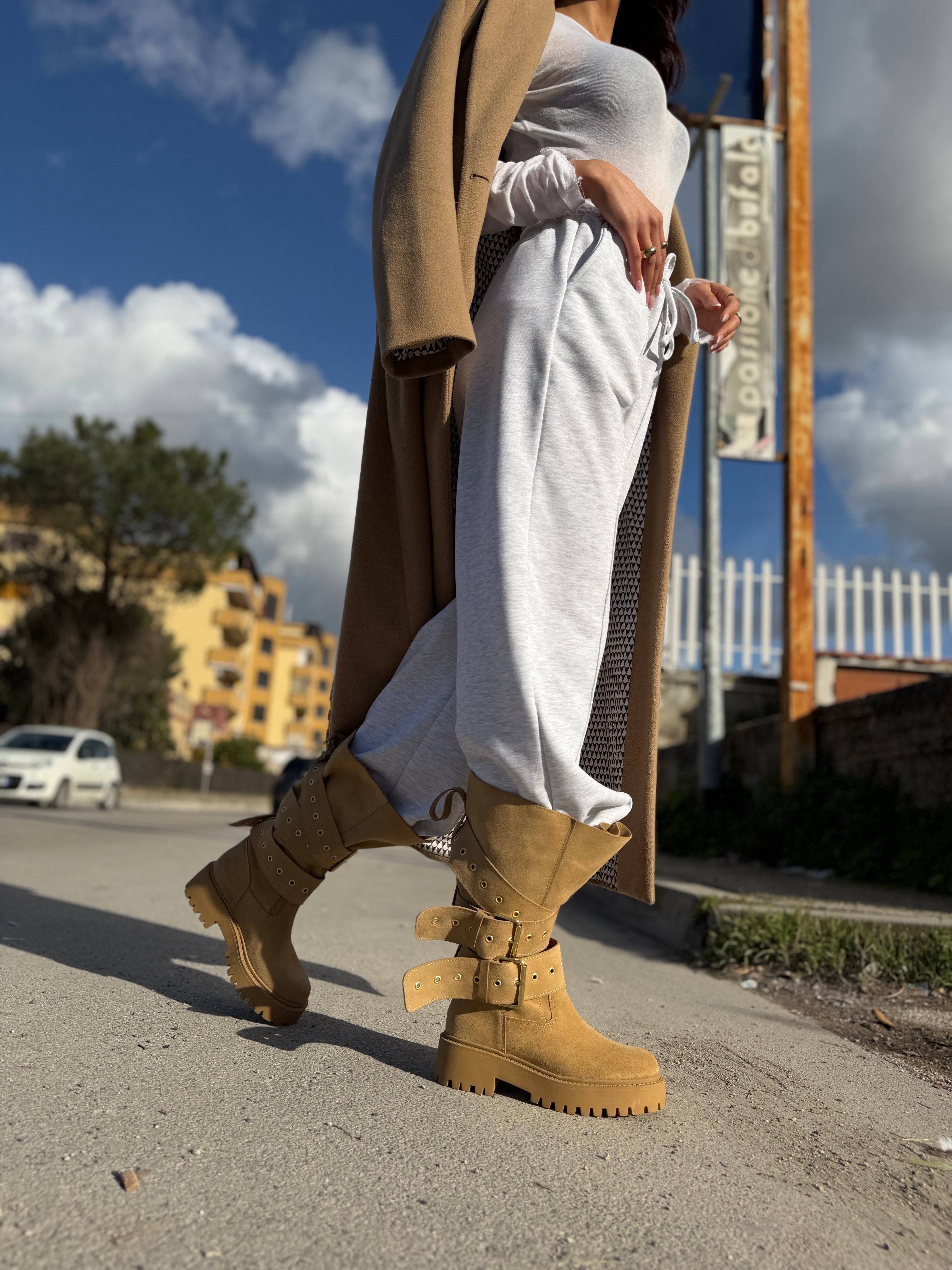 Anfibio Ginny vale camoscio biscotto