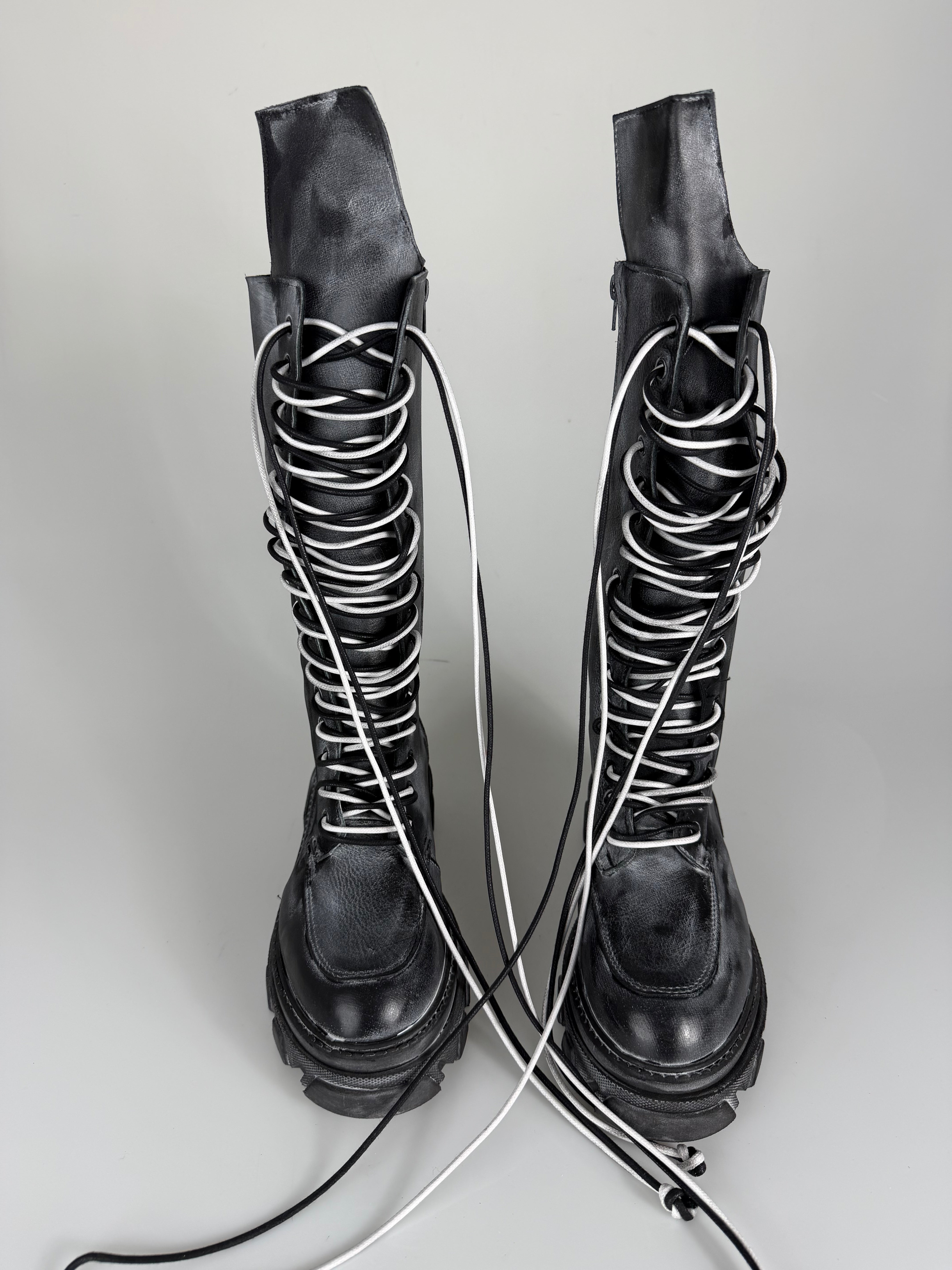 Wake1 basic pelle sporcata nero