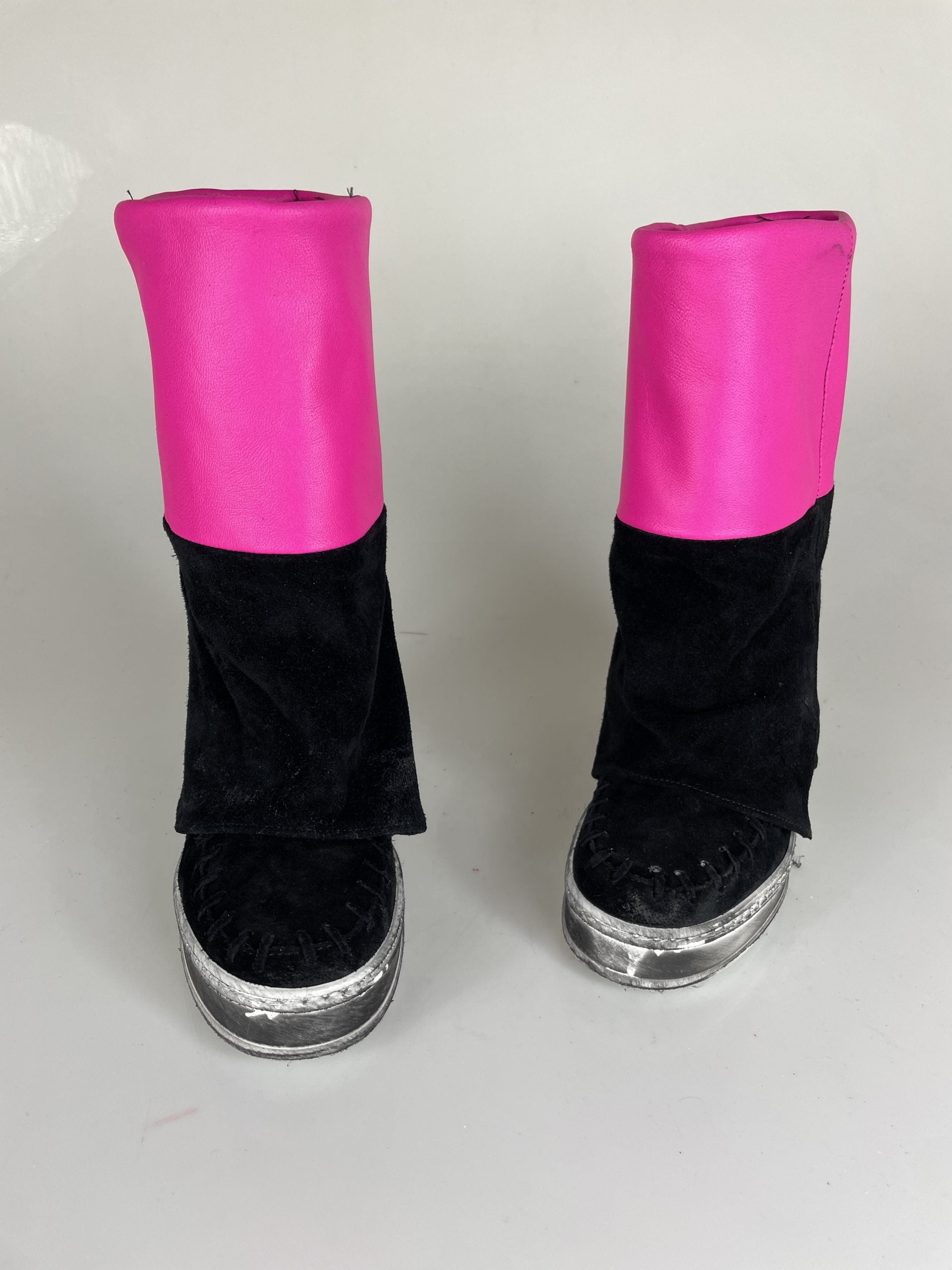 Blessing camoscio nero/ pelle fuxia