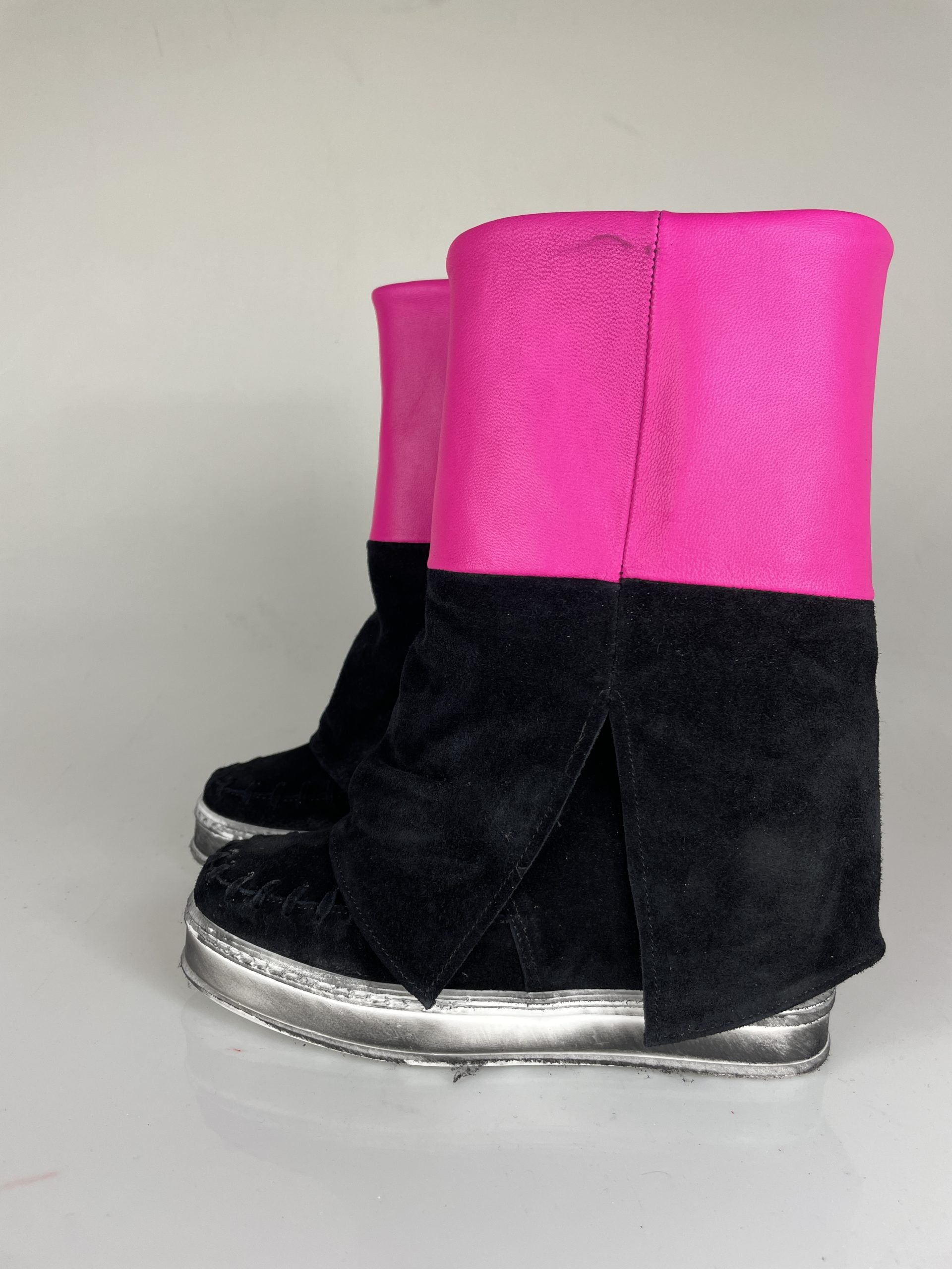 Blessing camoscio nero/ pelle fuxia