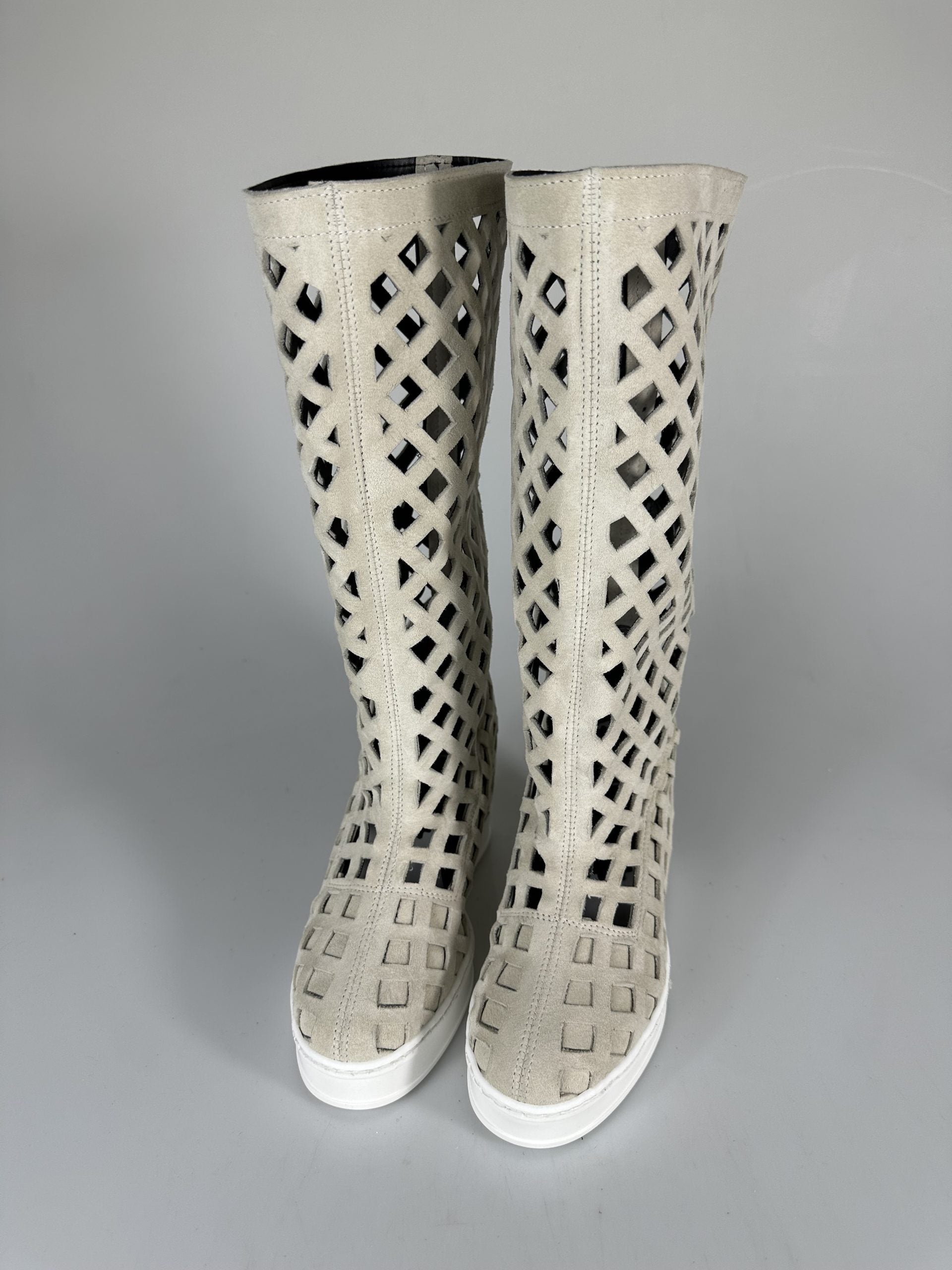 Cannes camoscio beige 2023