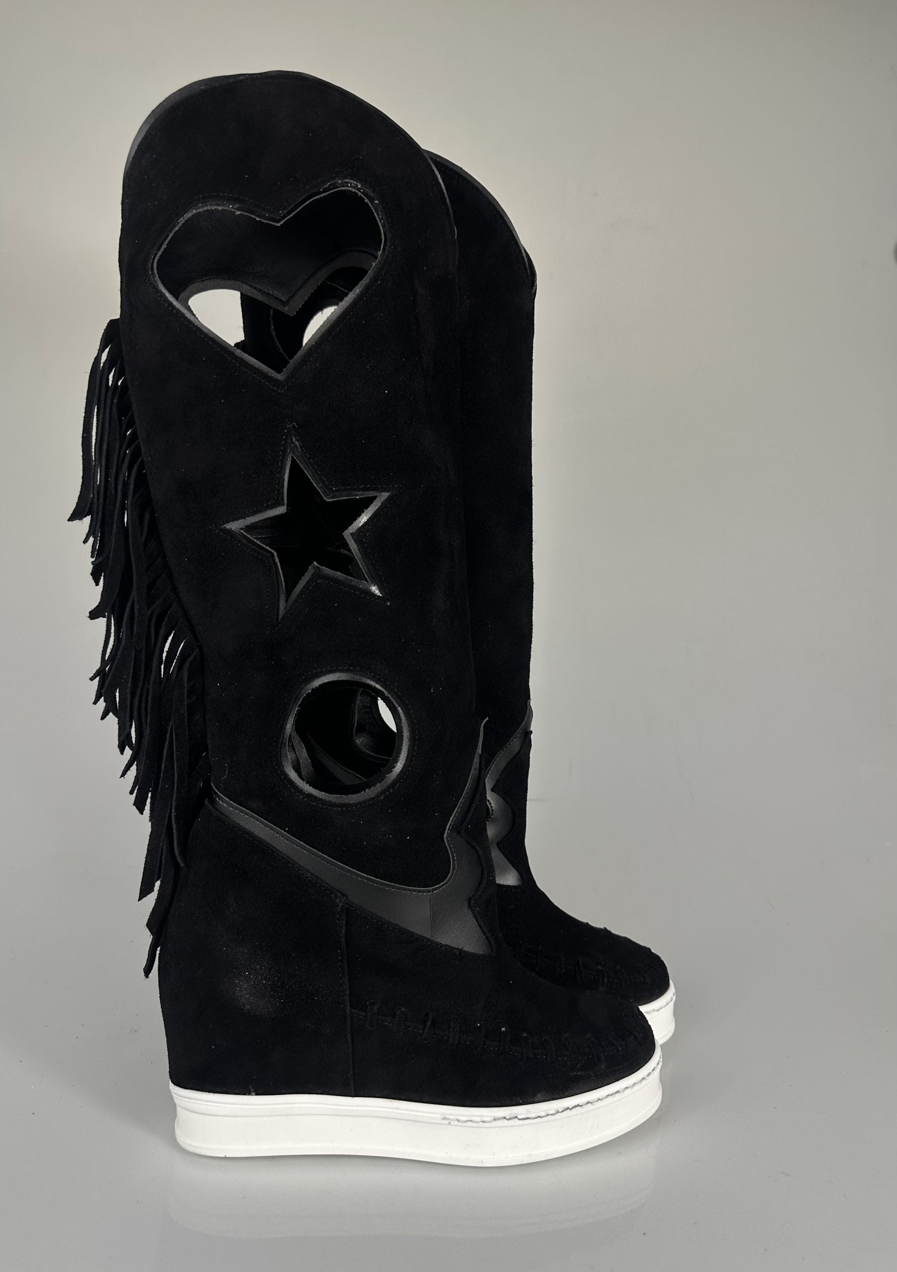 Cámara con flecos de estrellas completa en negro