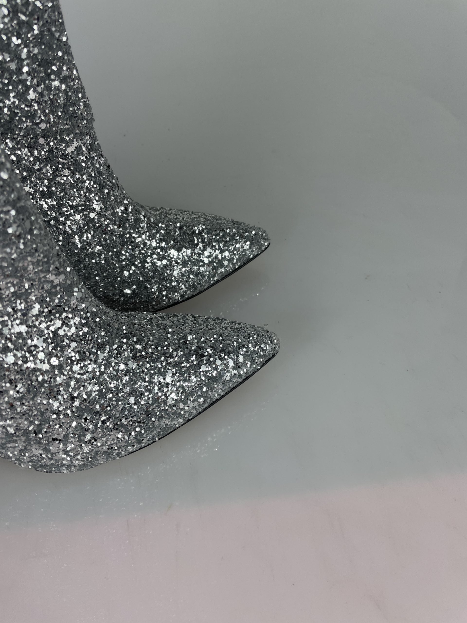 Gilda silver glitter