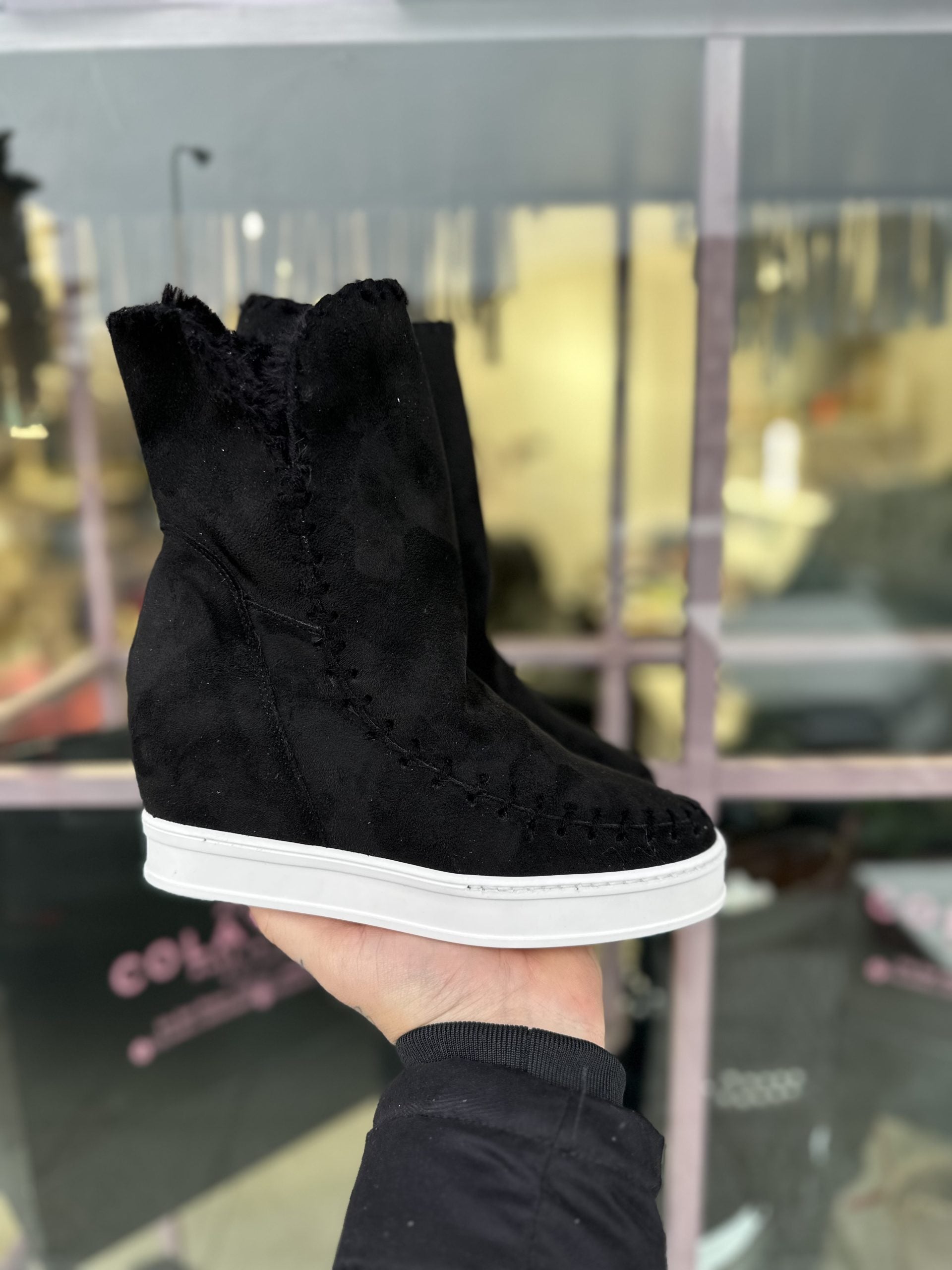 Louu cam black fleece black TOTAL