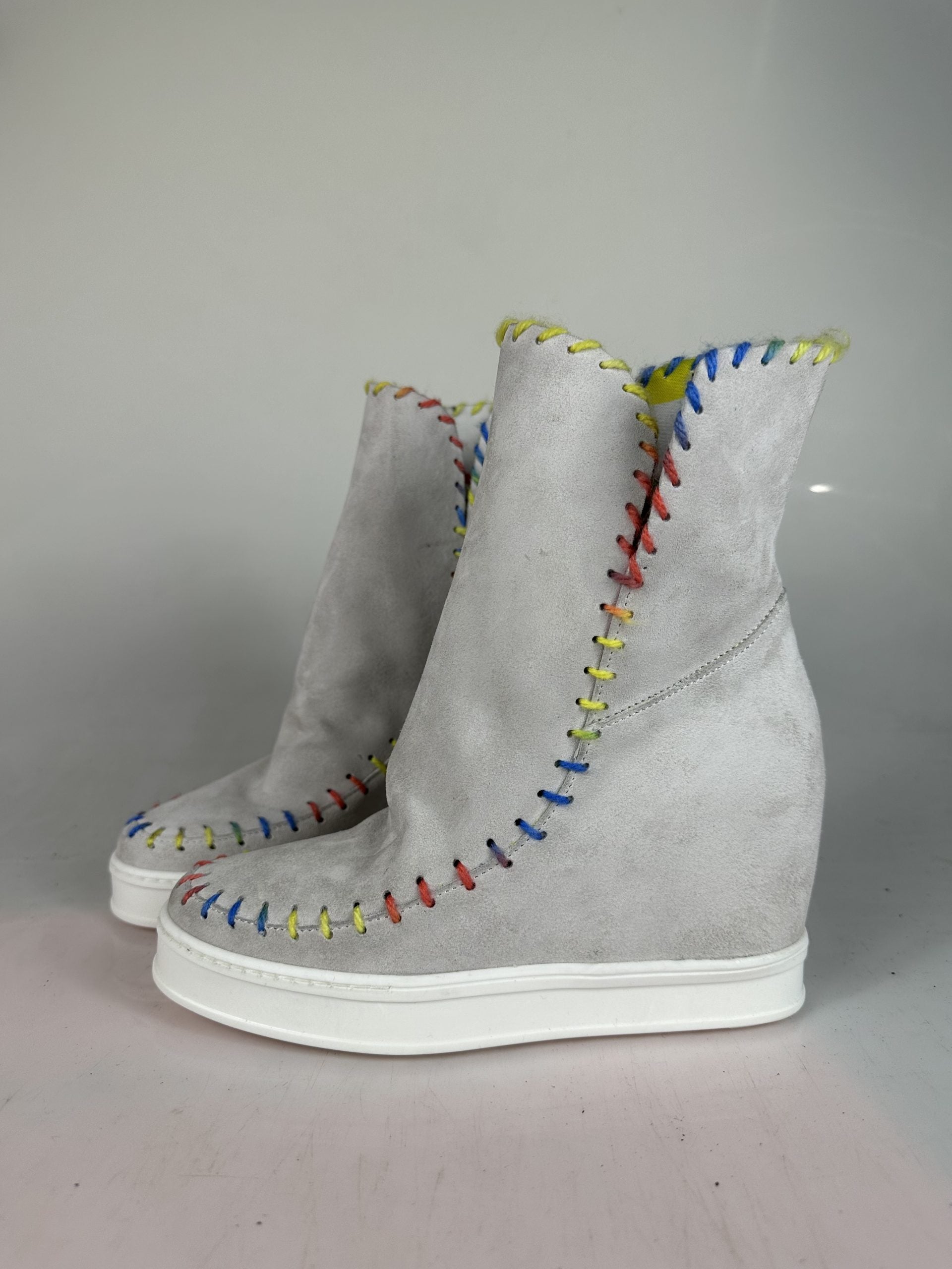 Louu ice suede multicolor stitching