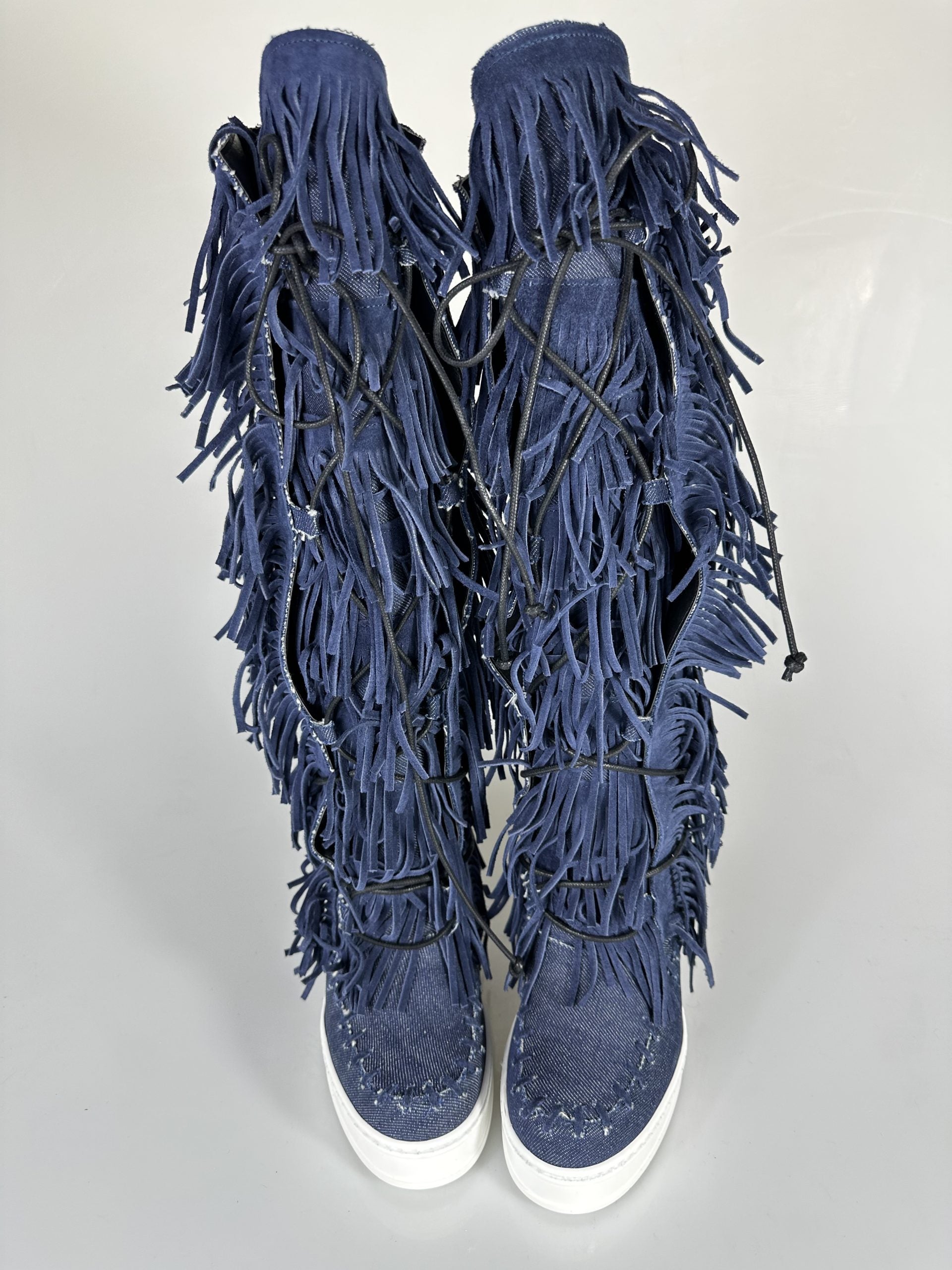 Vaqueros Anthony de ante azul oscuro rotos